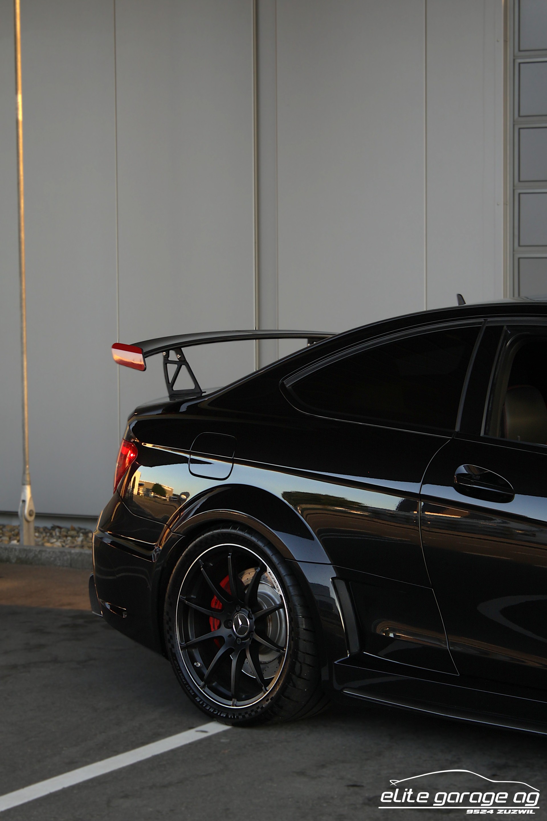 MERCEDES-BENZ C 63 Coupé AMG Black Series ALL BLACK-image-11