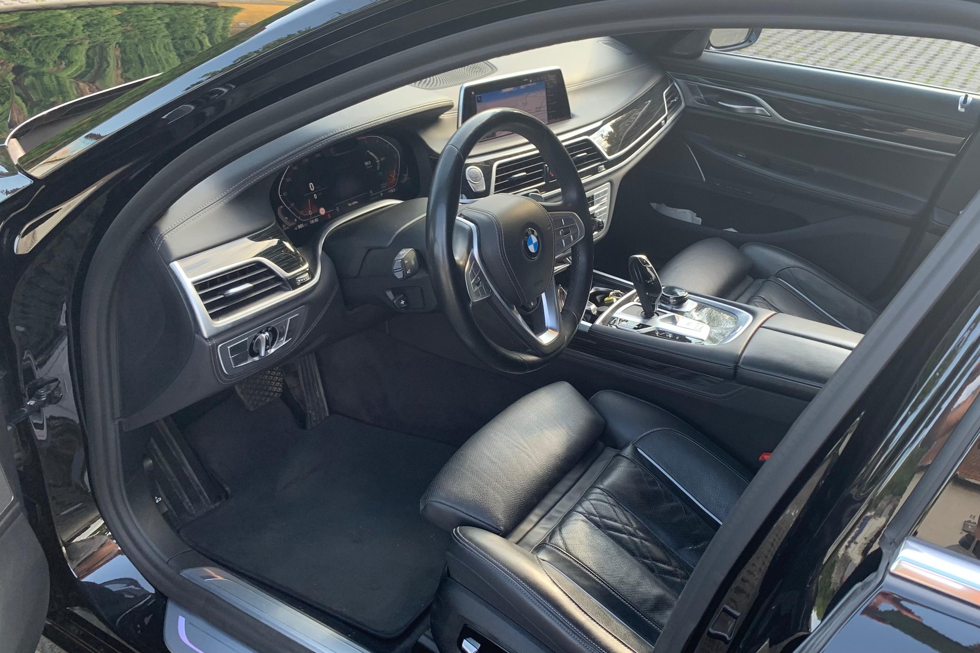 BMW 730d xDrive Steptronic-image-4