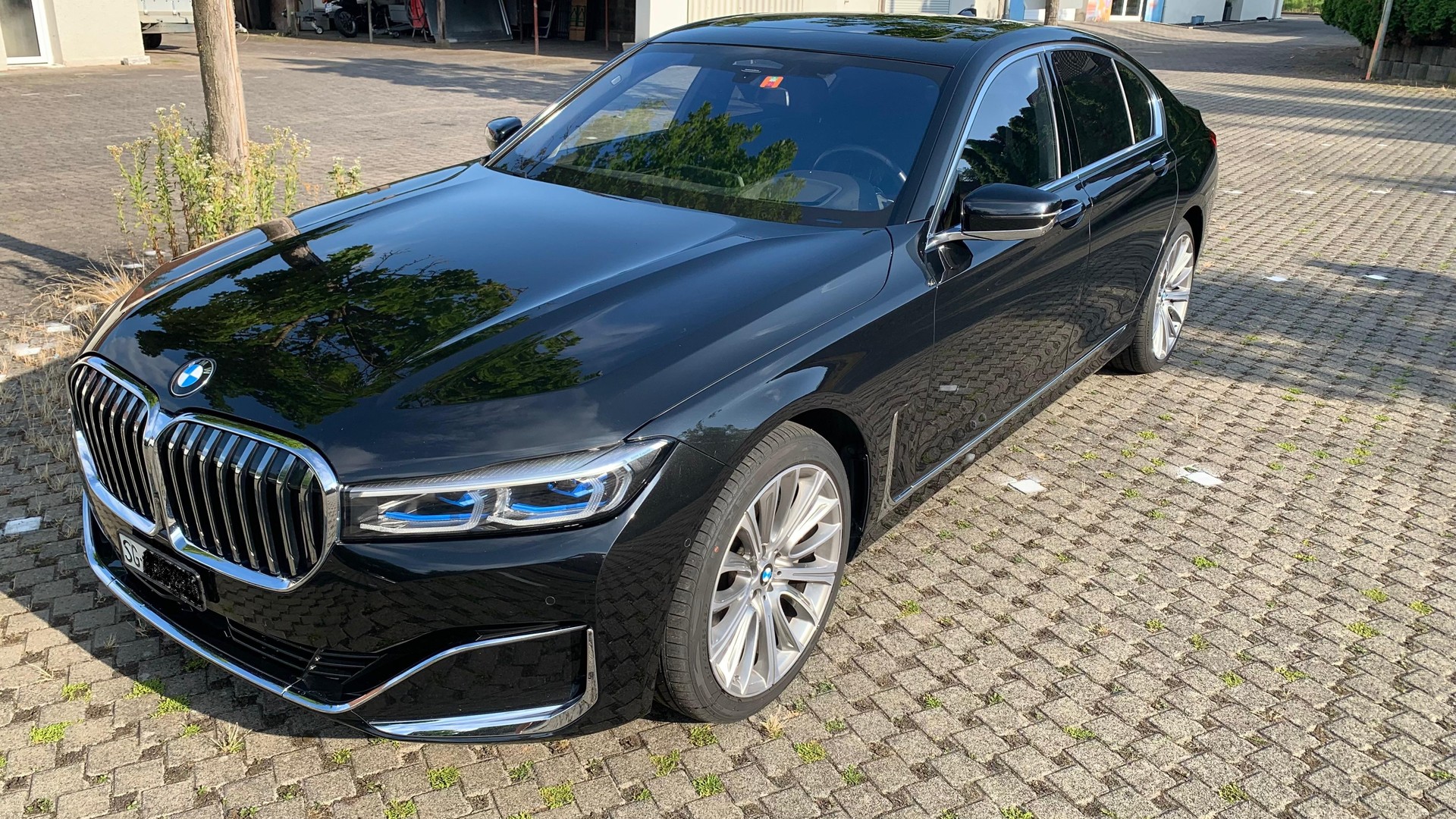 BMW 730d xDrive Steptronic-image-0