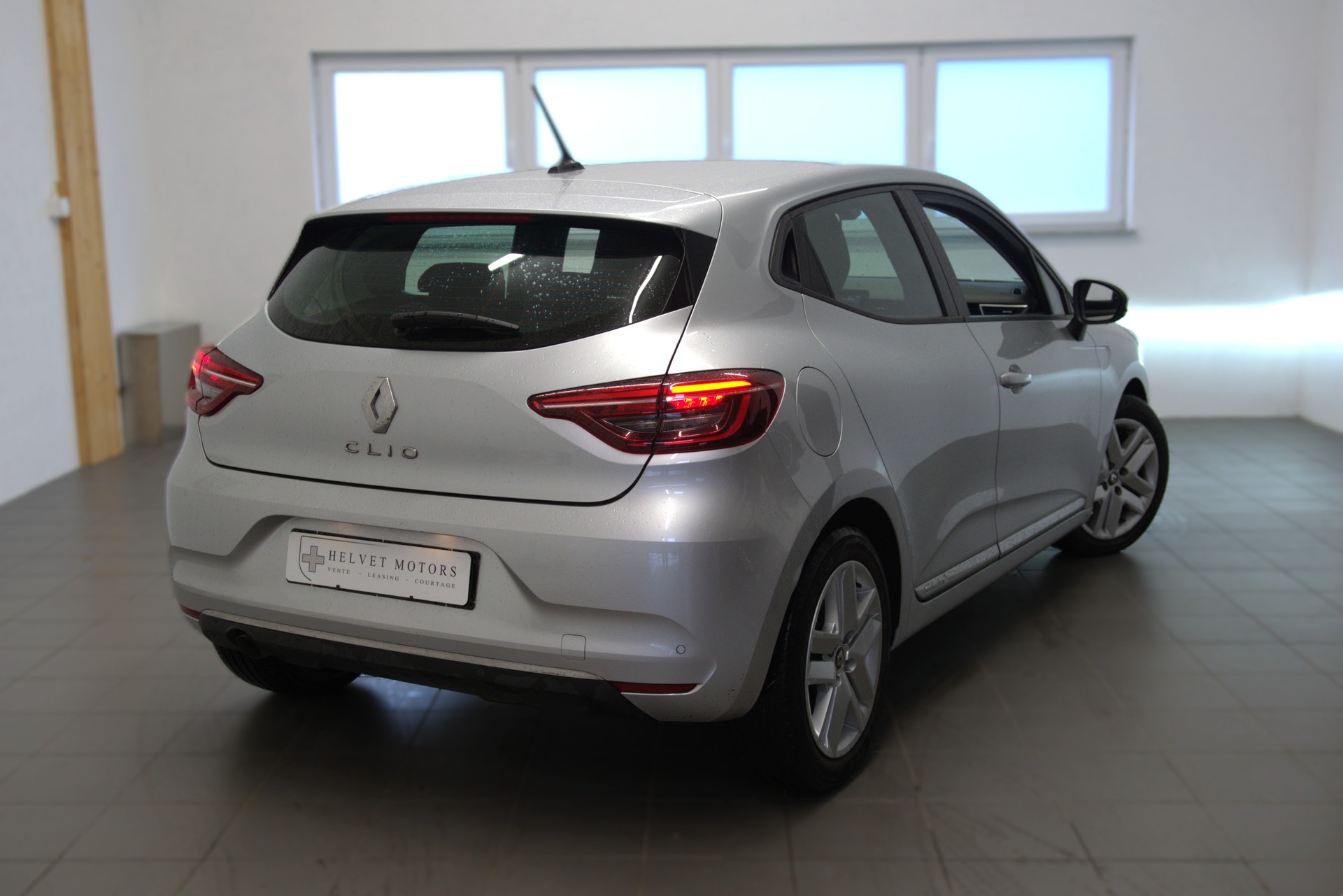 RENAULT Clio 1.5 DCI Zen-image-3