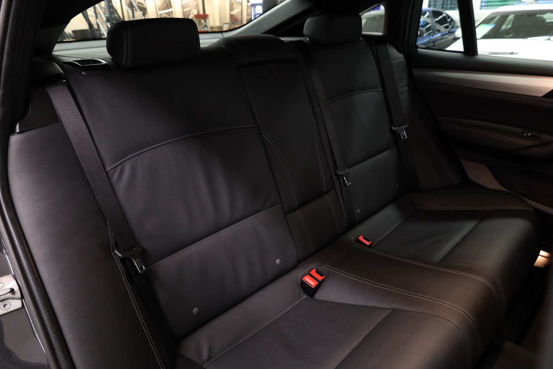BMW X4 20d xDrive-image-21