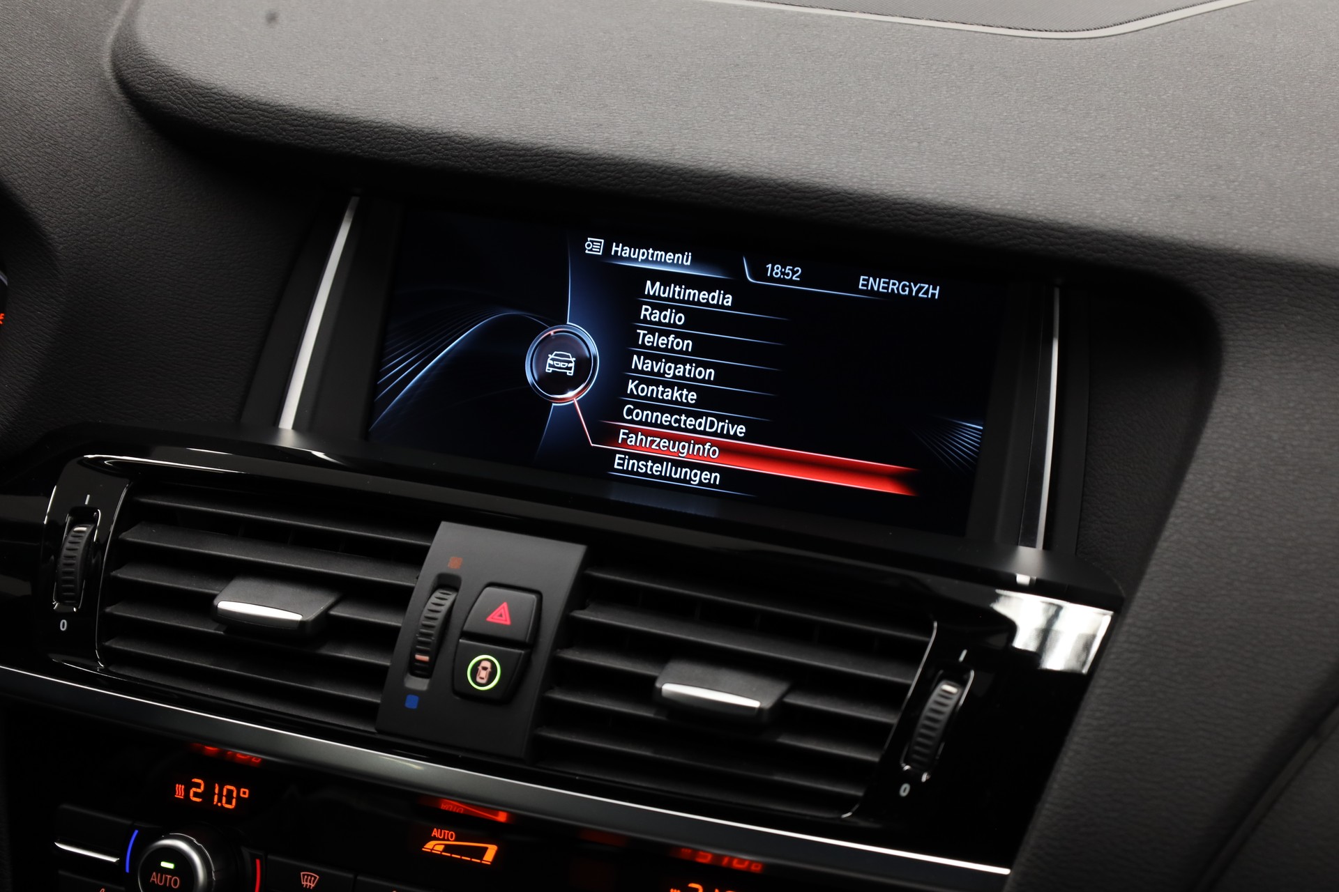 BMW X4 20d xDrive-image-16