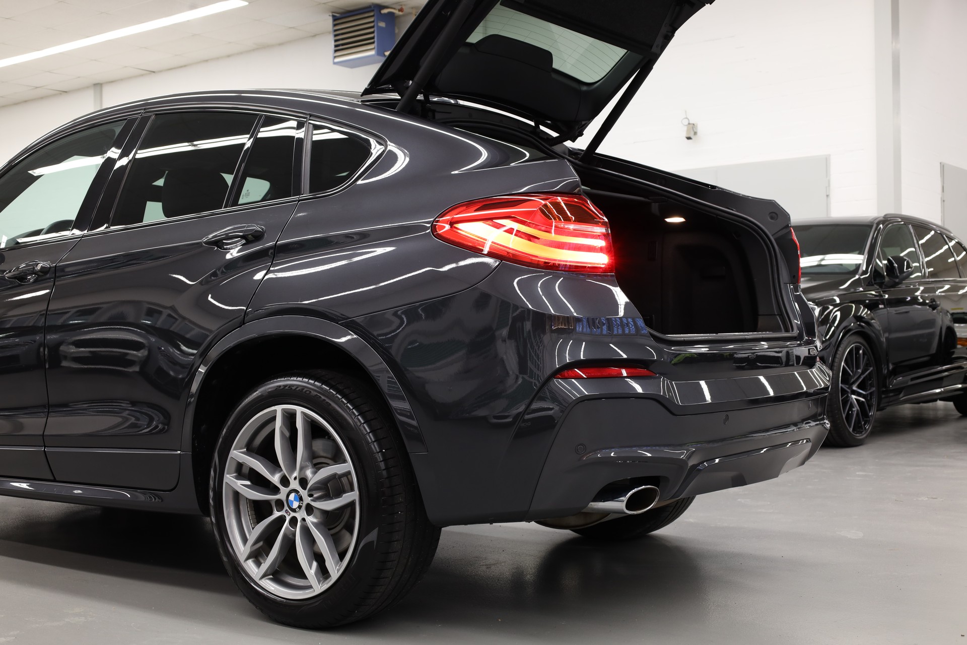BMW X4 20d xDrive-image-9