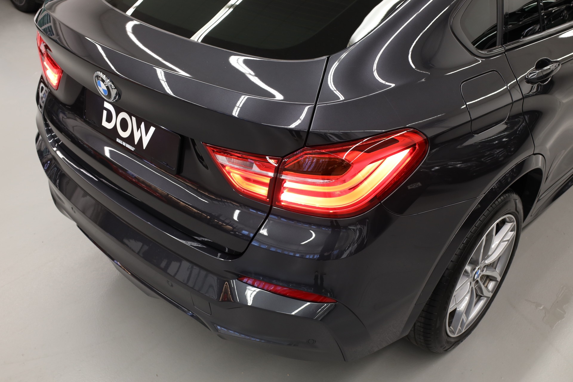 BMW X4 20d xDrive-image-8
