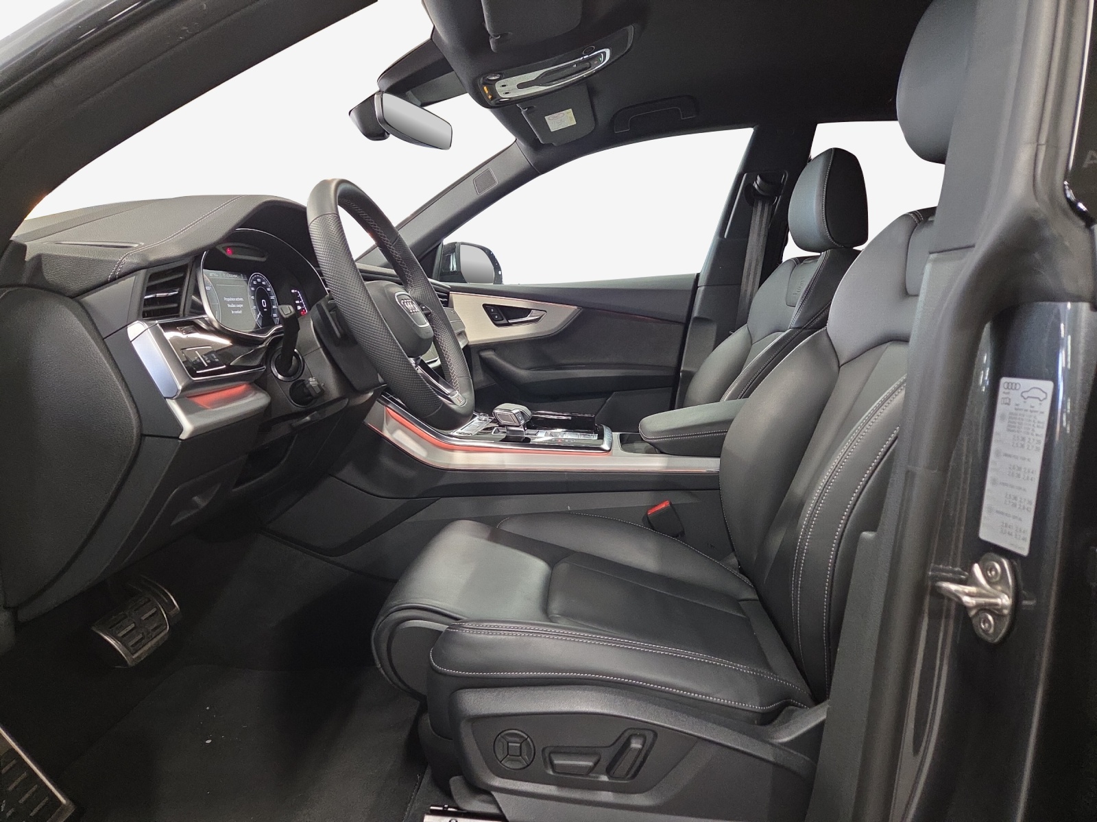 AUDI Q8 55 TFSI e quattro PHEV tiptronic-image-7