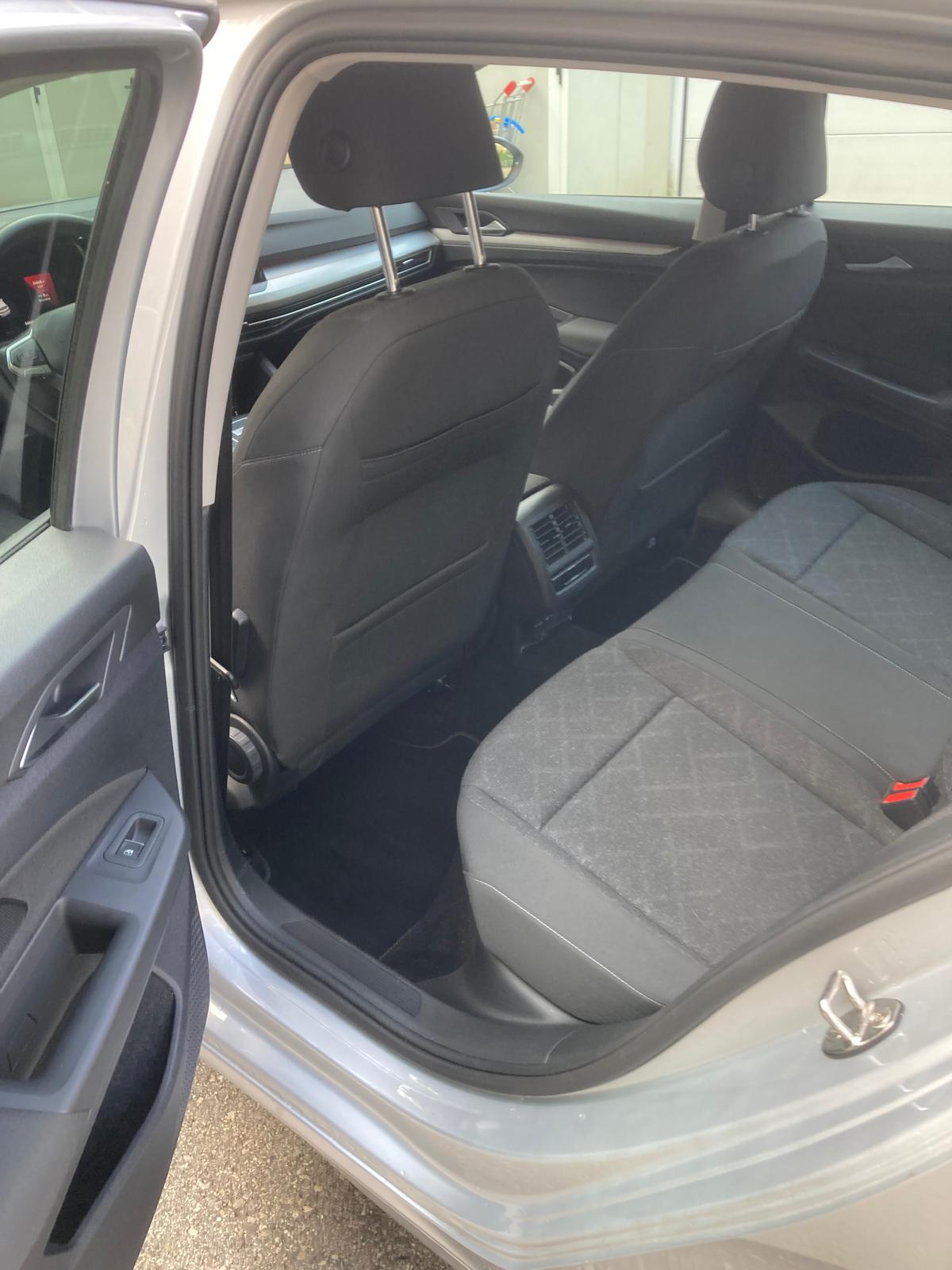 VW Golf 1.5 e TSI ACT Selection DSG-image-10