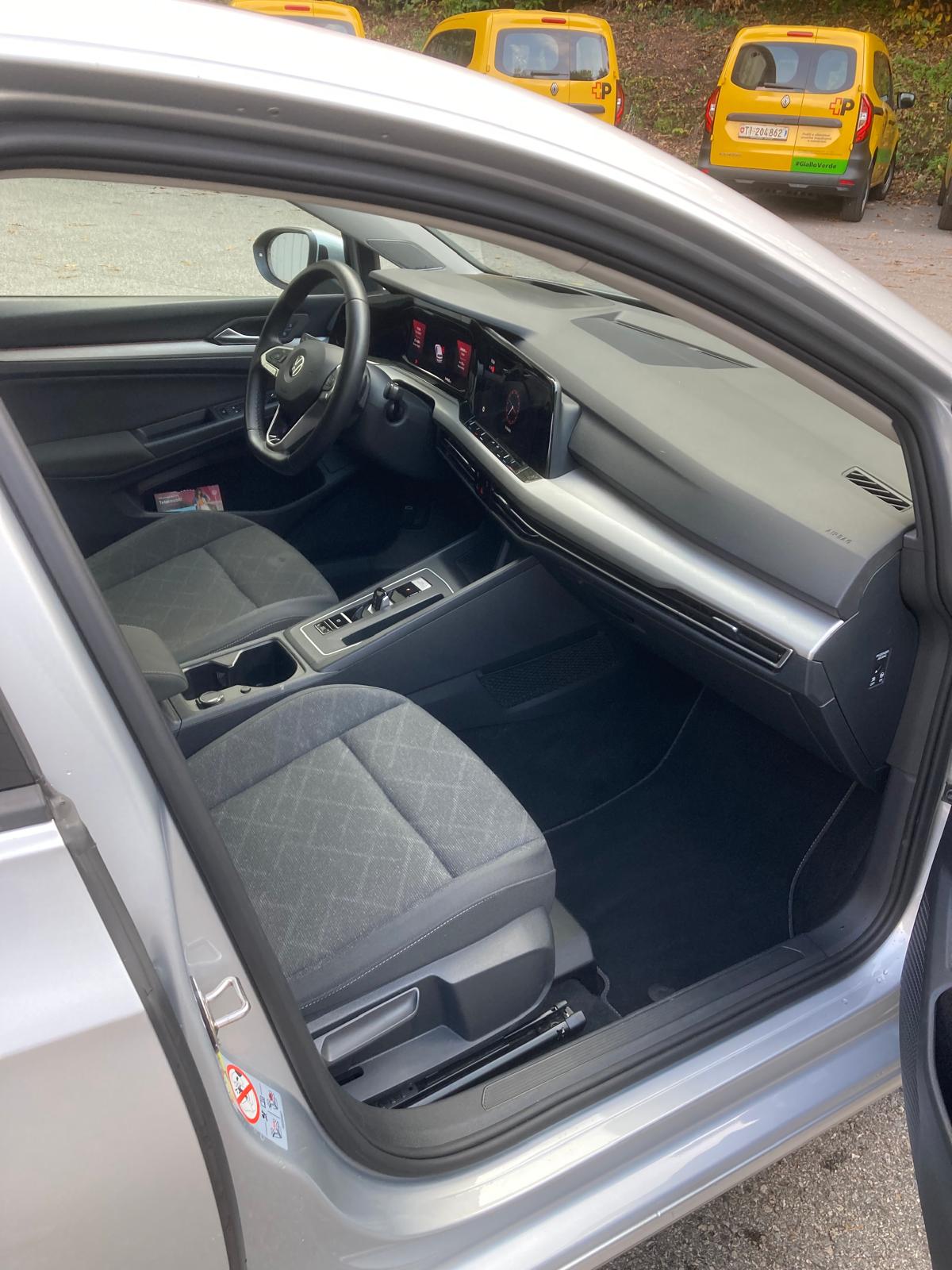 VW Golf 1.5 e TSI ACT Selection DSG-image-11