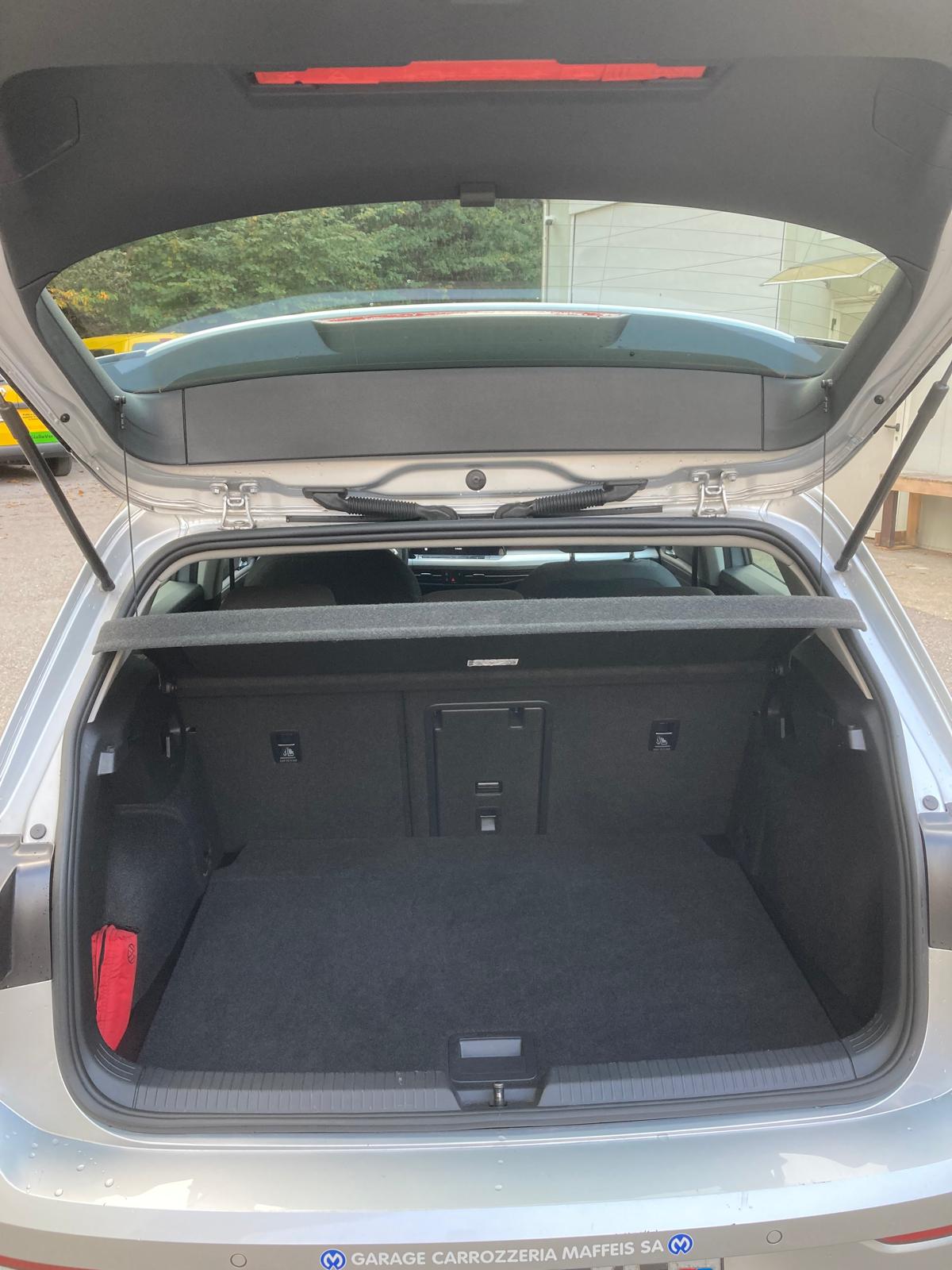 VW Golf 1.5 e TSI ACT Selection DSG-image-13