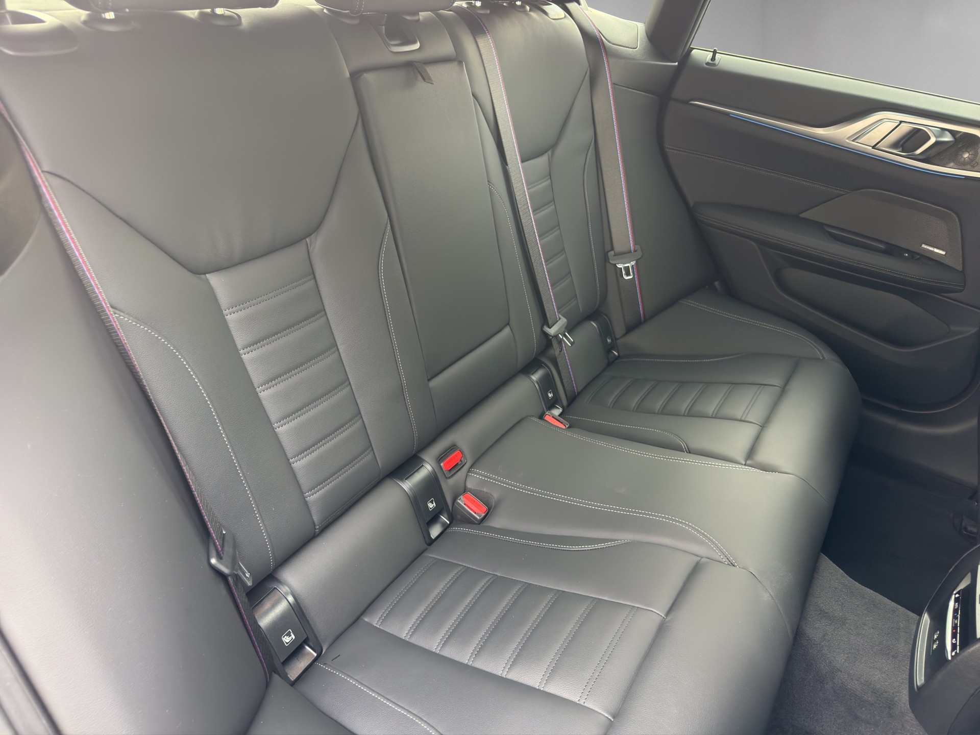 BMW i4 M50 M Sport Pro-image-17