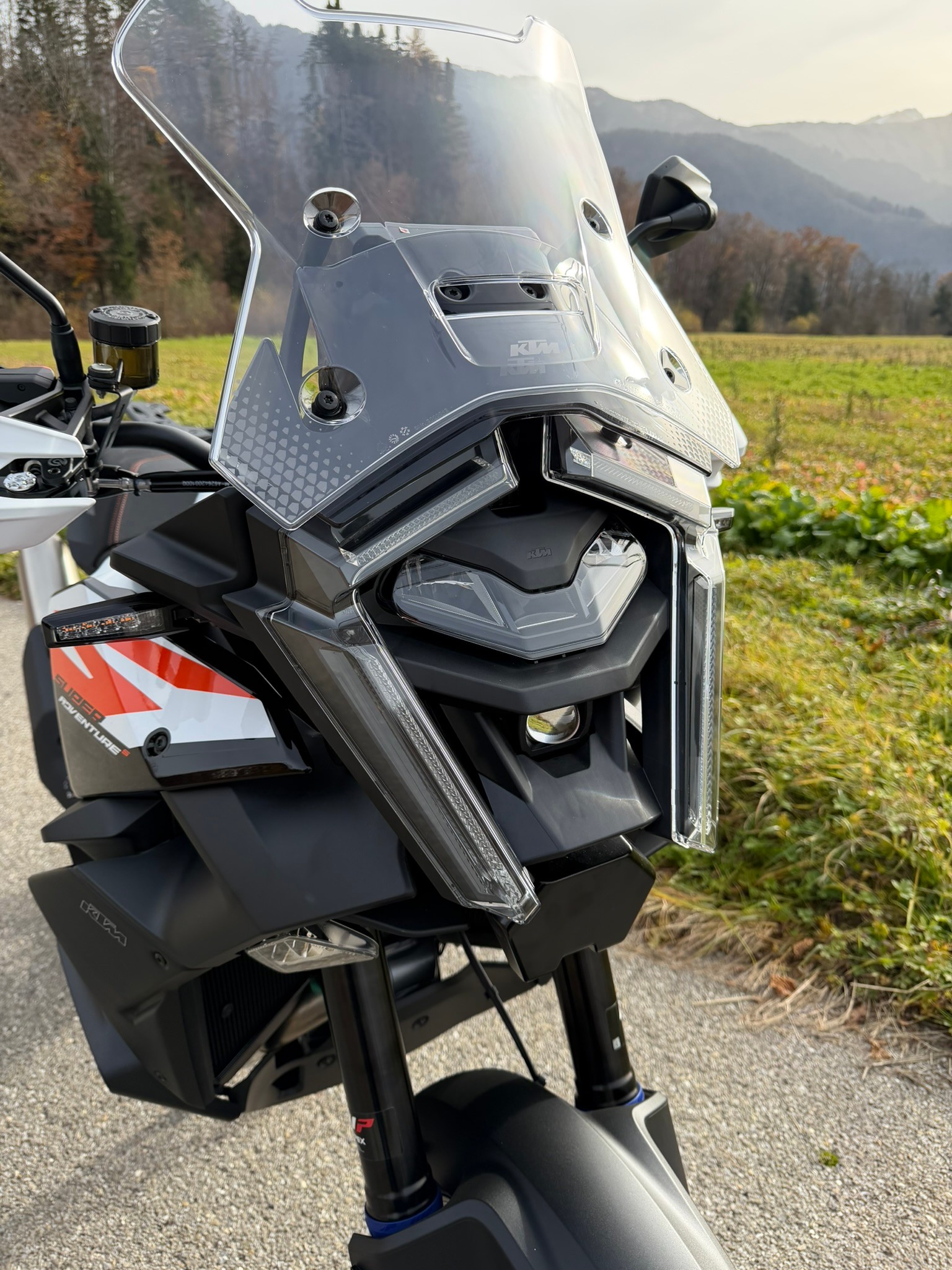 KTM 2026 KTM 1390 Super Adventure S EVO-showroom-element-2