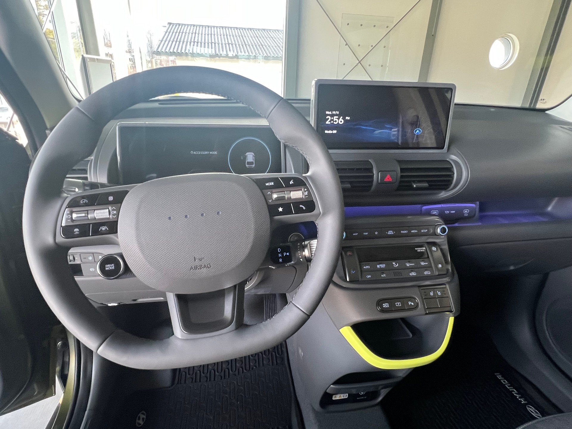 HYUNDAI Inster 49kWh Vertex Cross-image-4