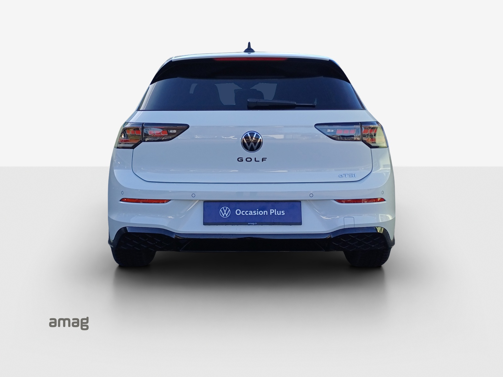 VW Golf 1.5 e TSI mHEV R-Line DSG-image-3