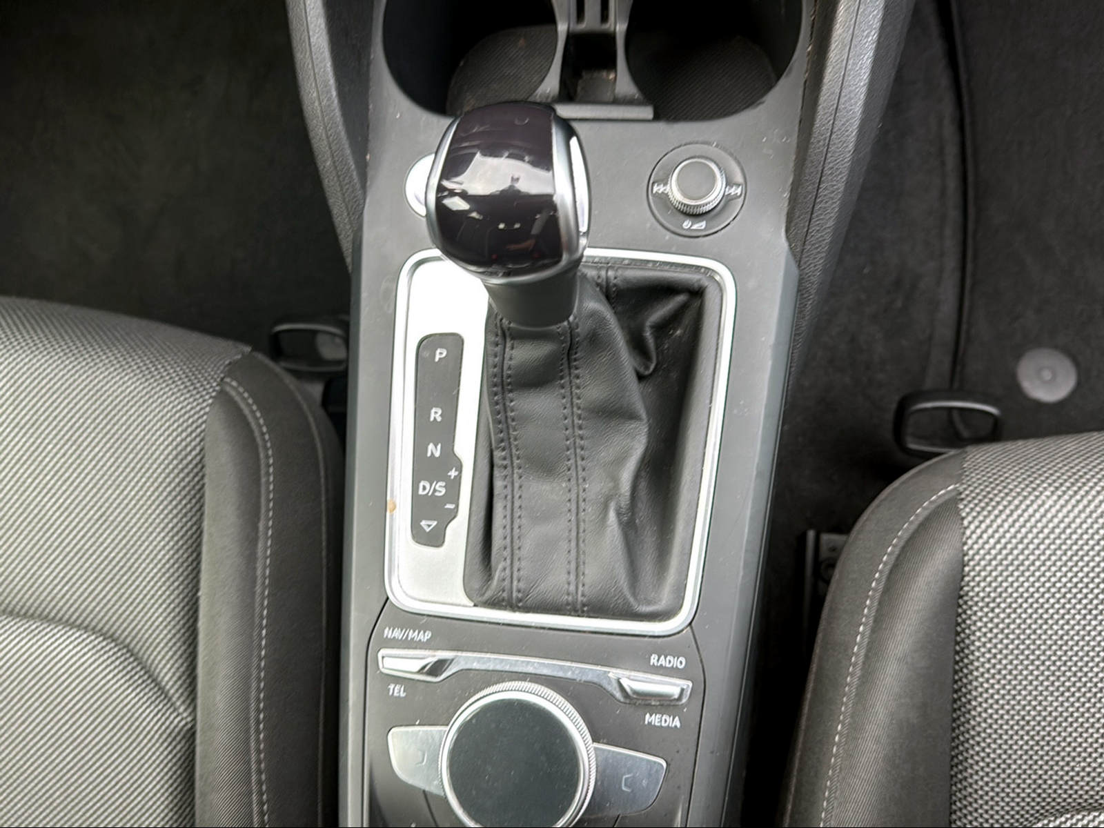 AUDI Q2 35 TFSI advanced S-tronic-image-14