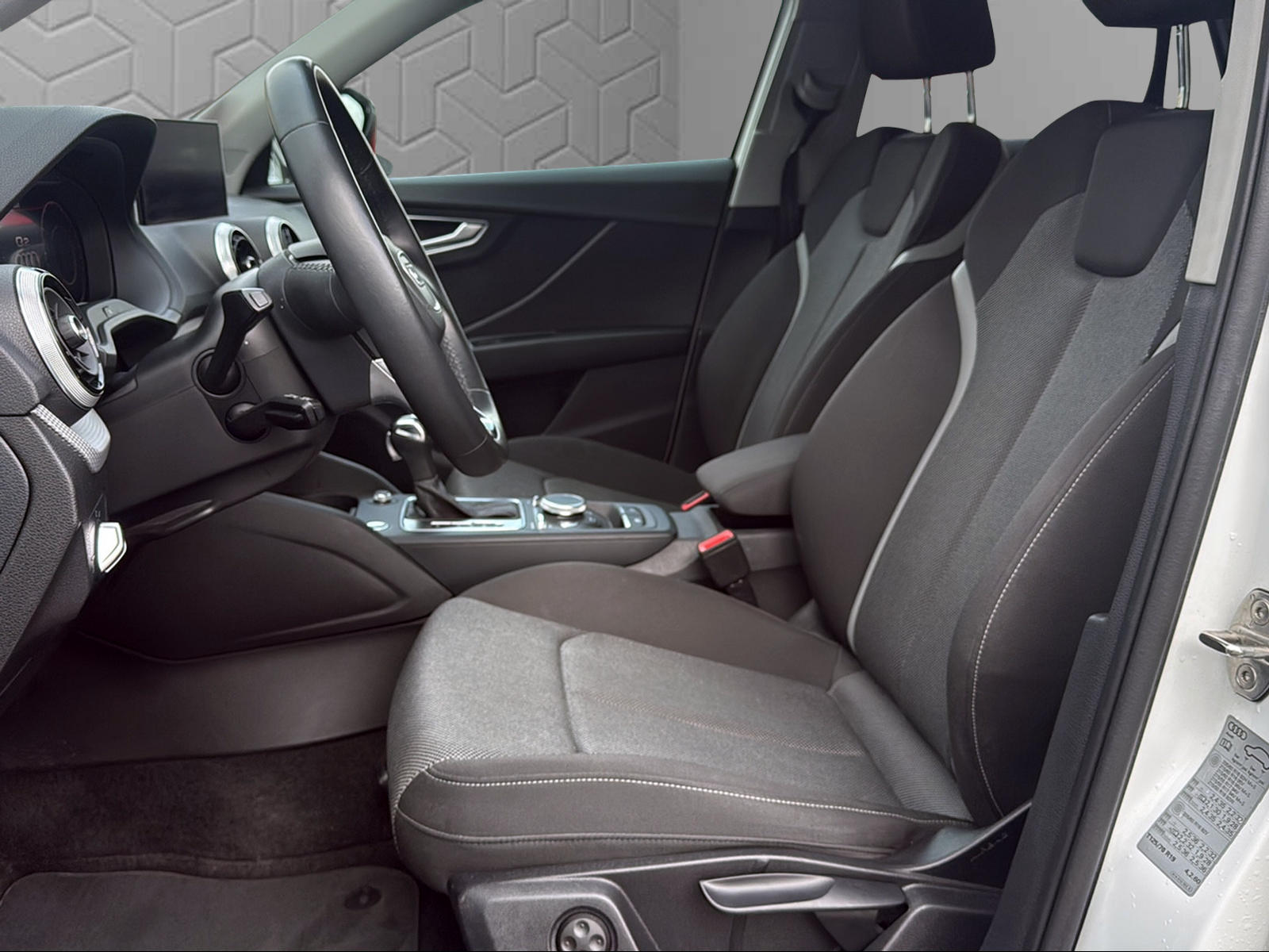 AUDI Q2 35 TFSI advanced S-tronic-image-10