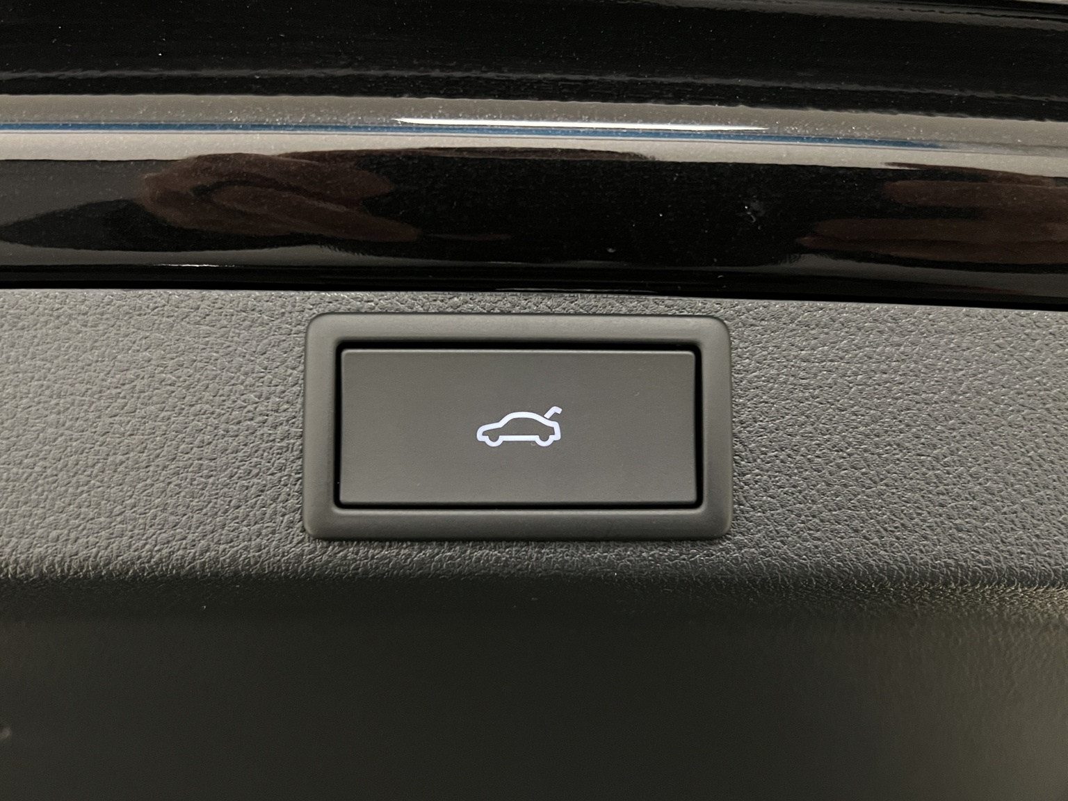SKODA Octavia Combi 1.5 TSI mHEV DSG Sport Line-image-13
