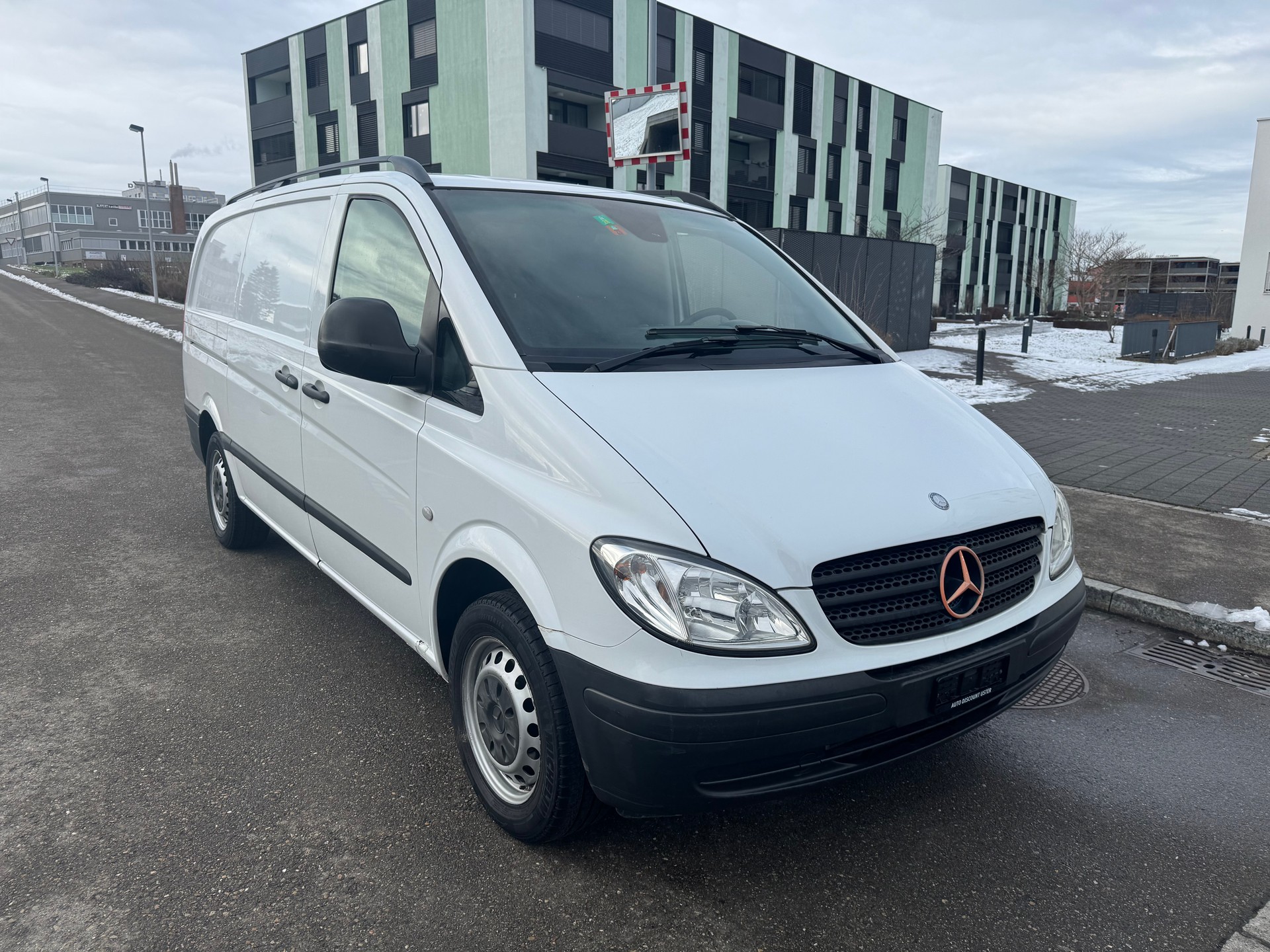 MERCEDES-BENZ Vito 111 CDI L-image-2