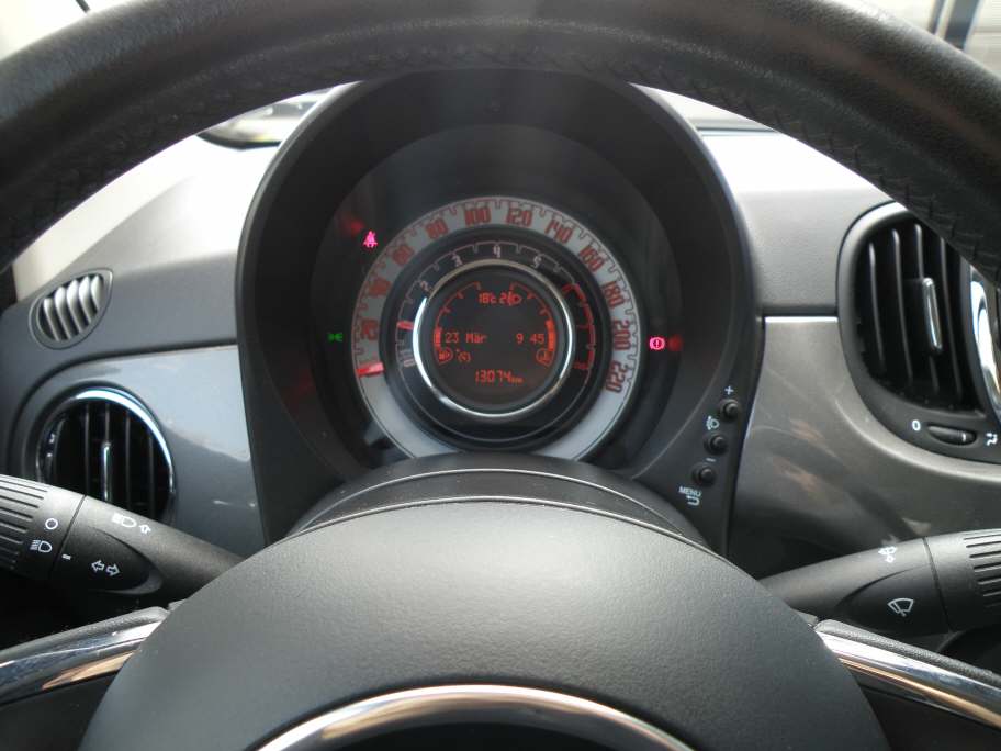 FIAT 500 C 0.9 T TwinAir 105 Lounge-image-5