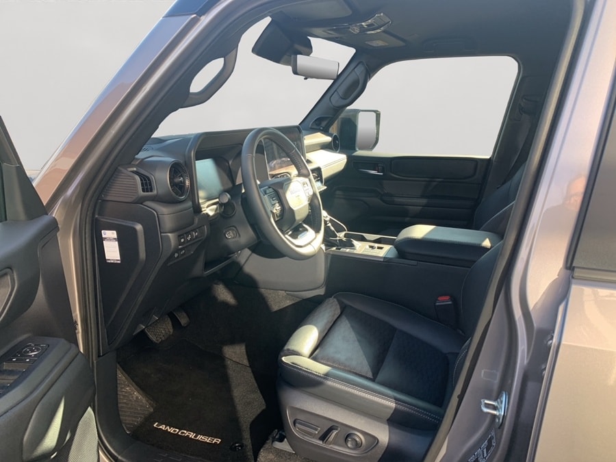 TOYOTA Land Cruiser 2.8TD Invincible-image-7