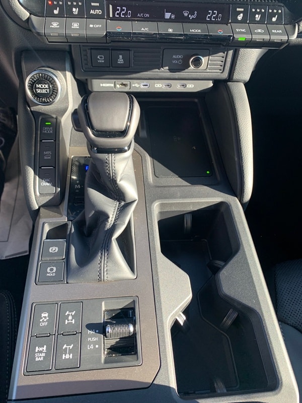 TOYOTA Land Cruiser 2.8TD Invincible-image-13