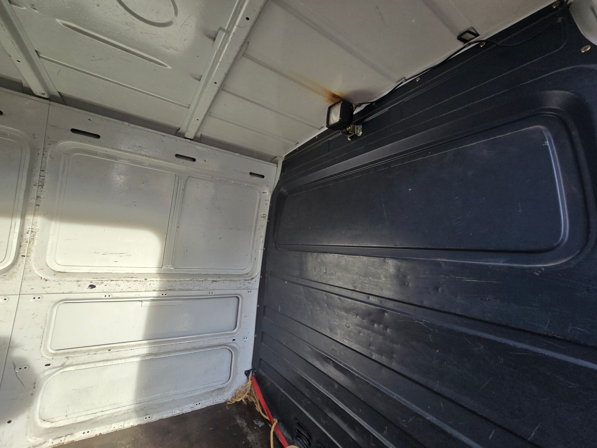 MERCEDES-BENZ Sprinter 311 CDI-image-14