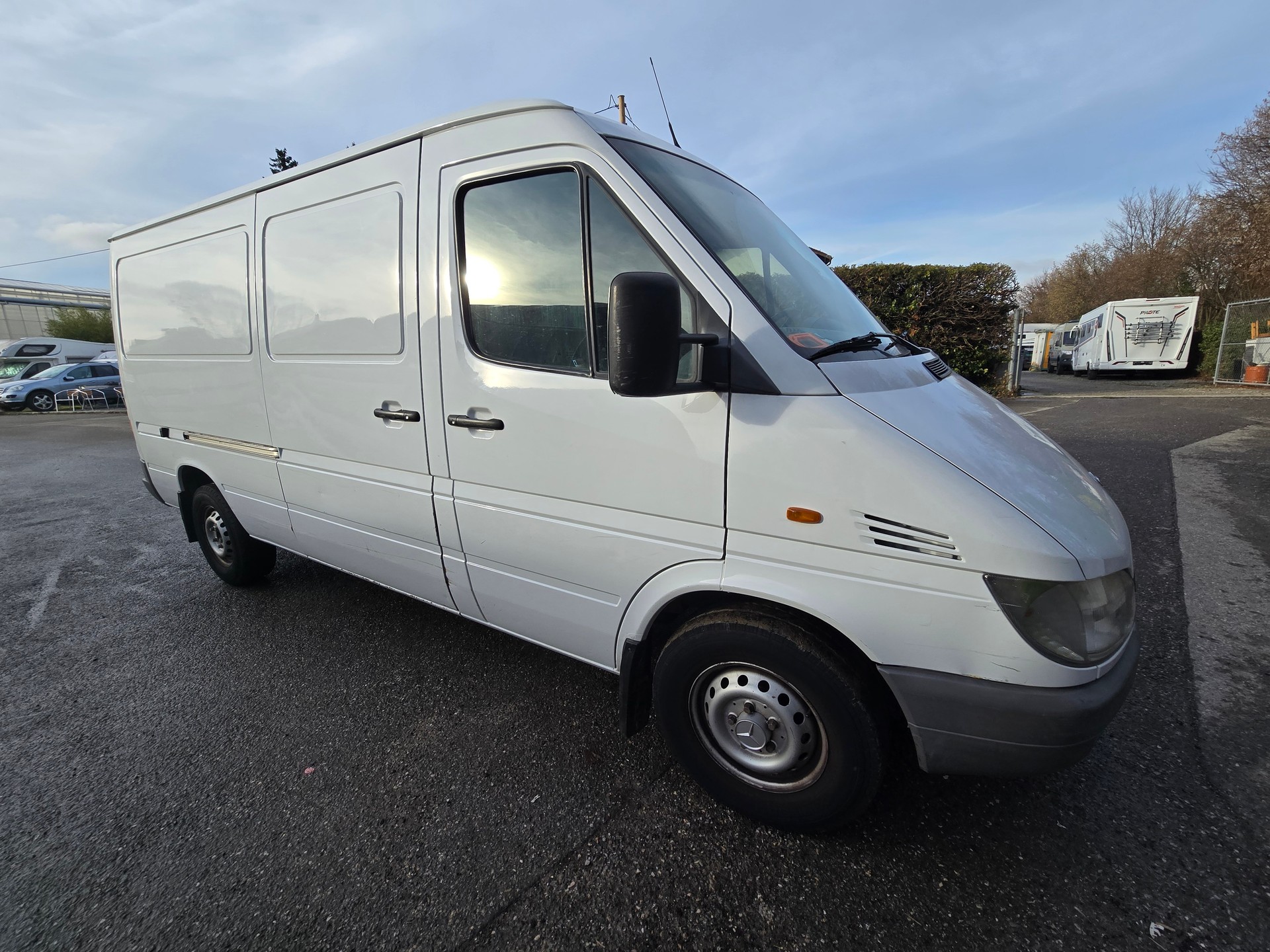 MERCEDES-BENZ Sprinter 311 CDI-image-0