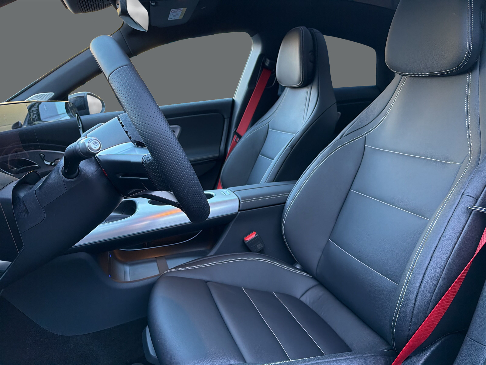 MERCEDES-BENZ CLA 220 8G-DCT 4Matic-image-8