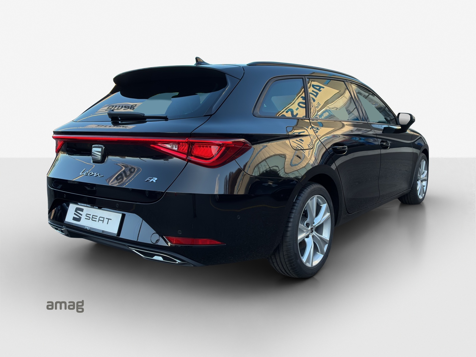 SEAT Leon ST 1.5 eTSI mHEV DSG Move FR-image-4