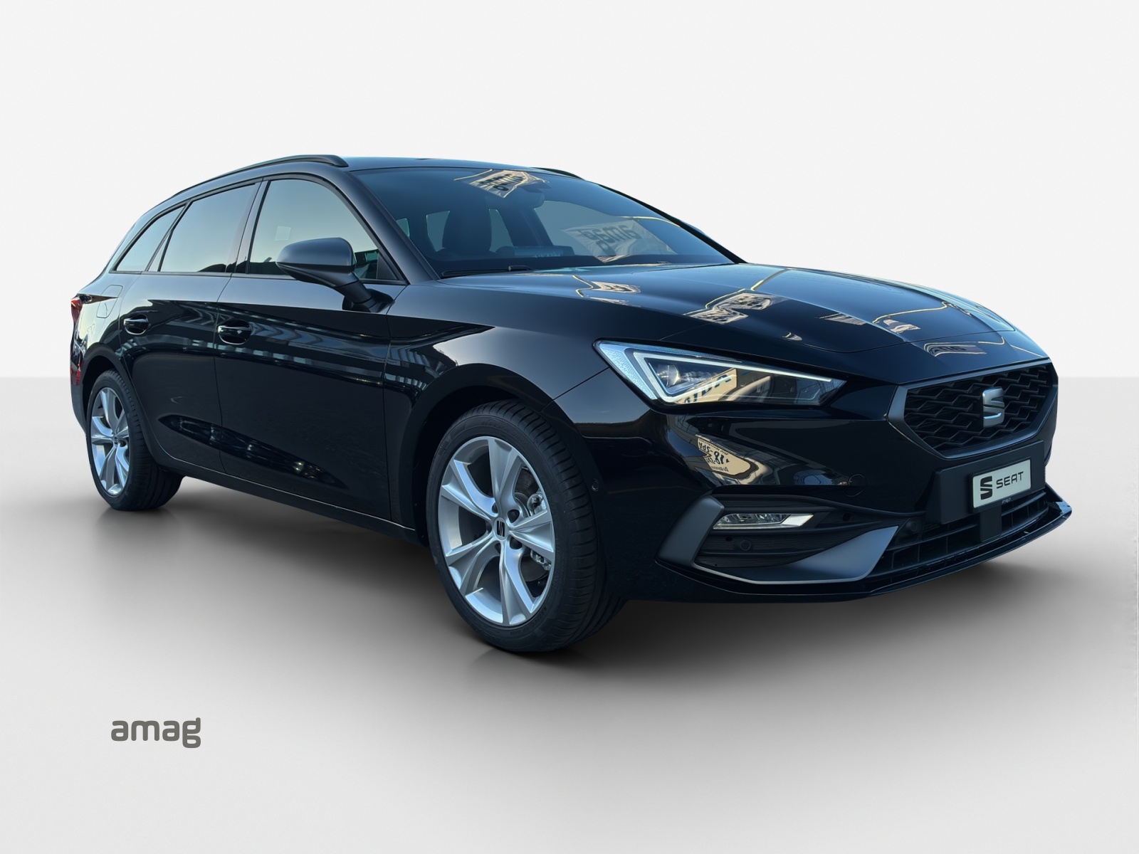 SEAT Leon ST 1.5 eTSI mHEV DSG Move FR-image-5