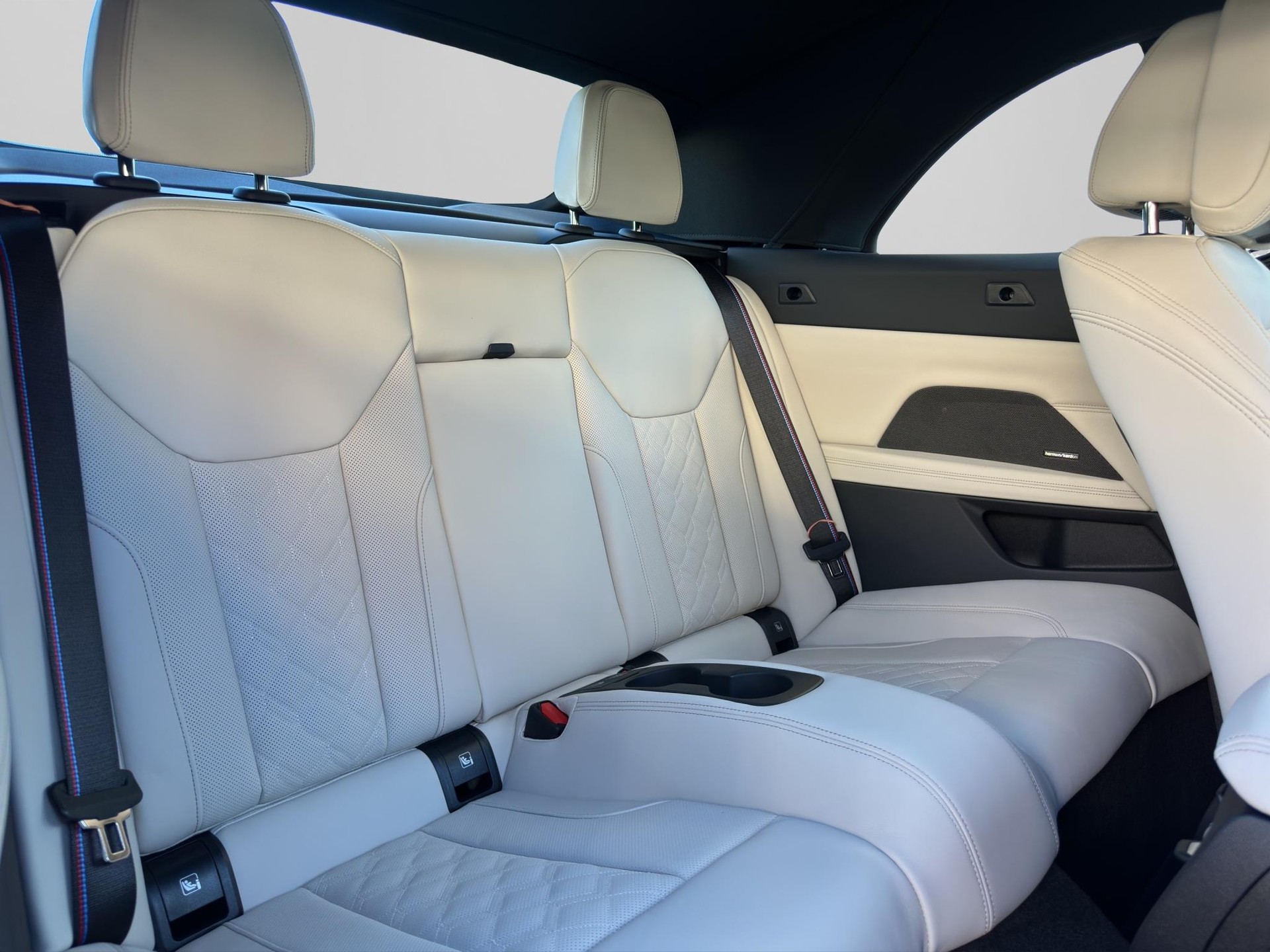 BMW M440i xDrive Cabrio M Sport Pro-image-19