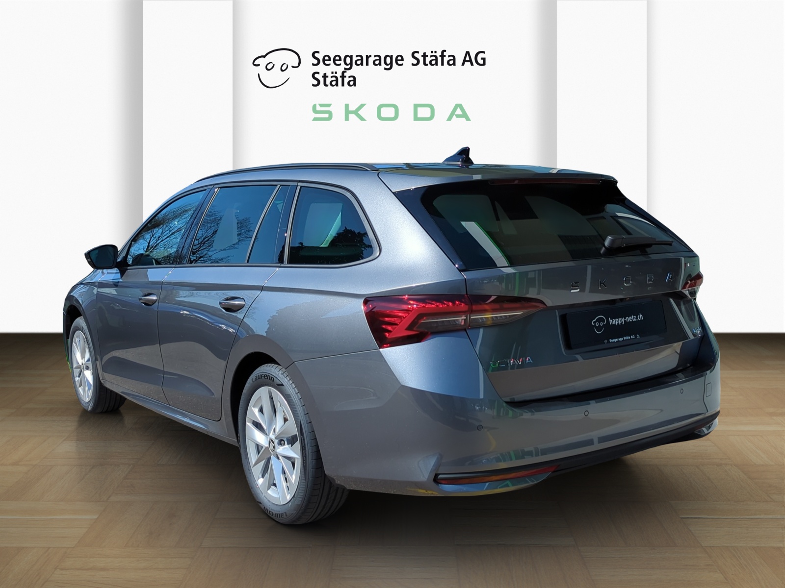 SKODA Octavia Combi 2.0 TSI DSG Selection 4x4-showroom-element-2