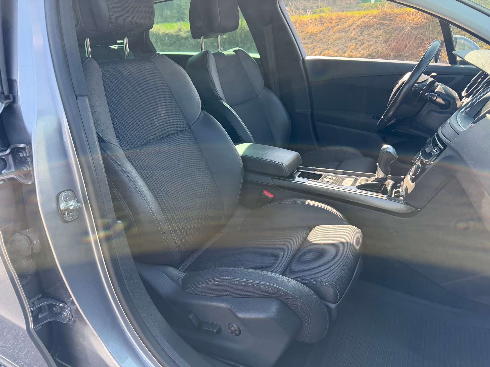 PEUGEOT 508 SW 2.0 BlueHDi Allure Automatic-image-7