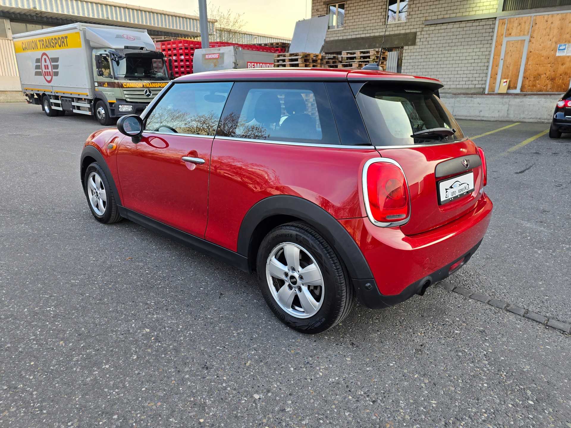 MINI One First-image-4