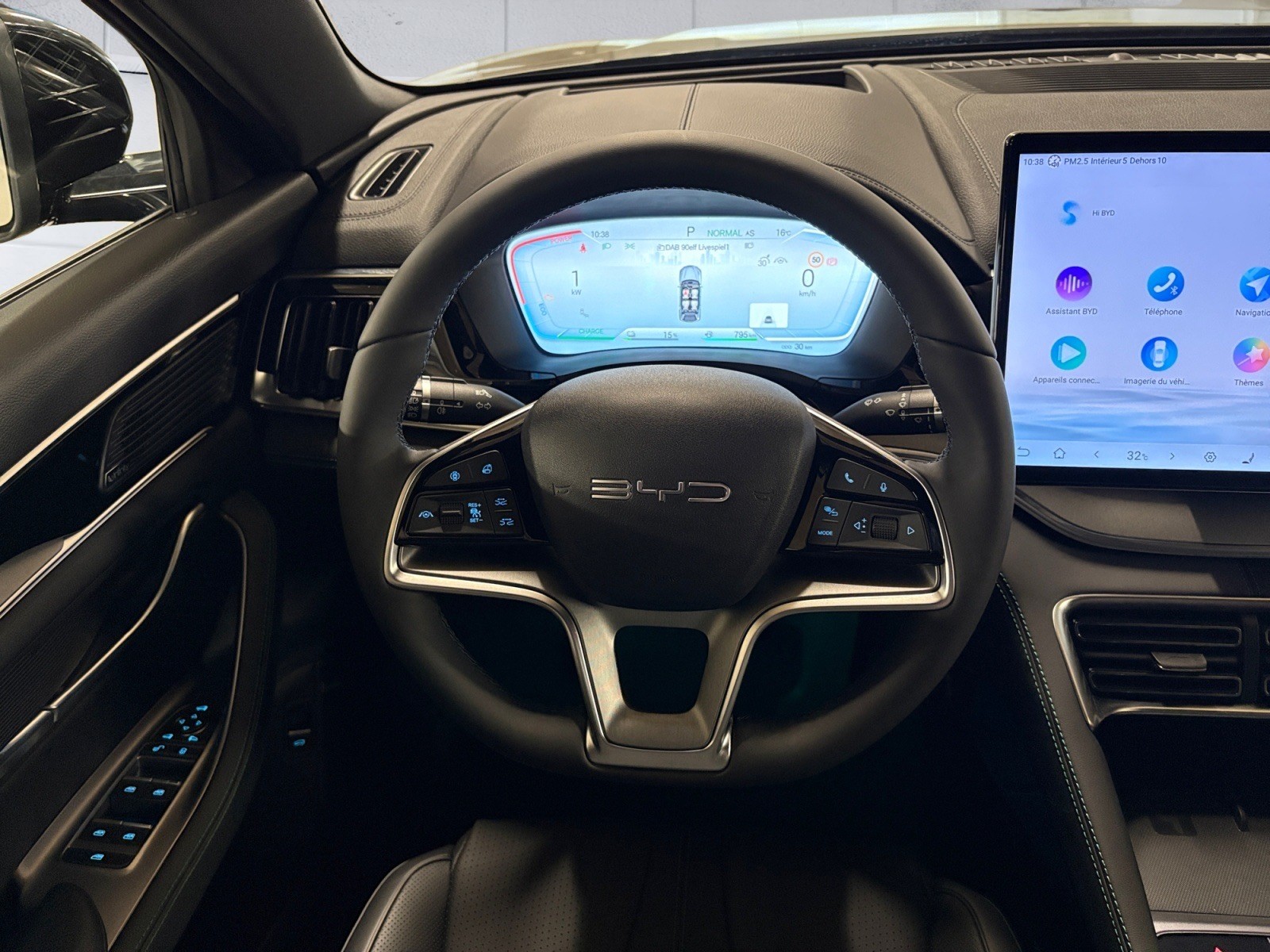 BYD Seal U DM-i Design AWD/#1 Elite Dealer – AutoScout24 Award 2025 Winner-image-9