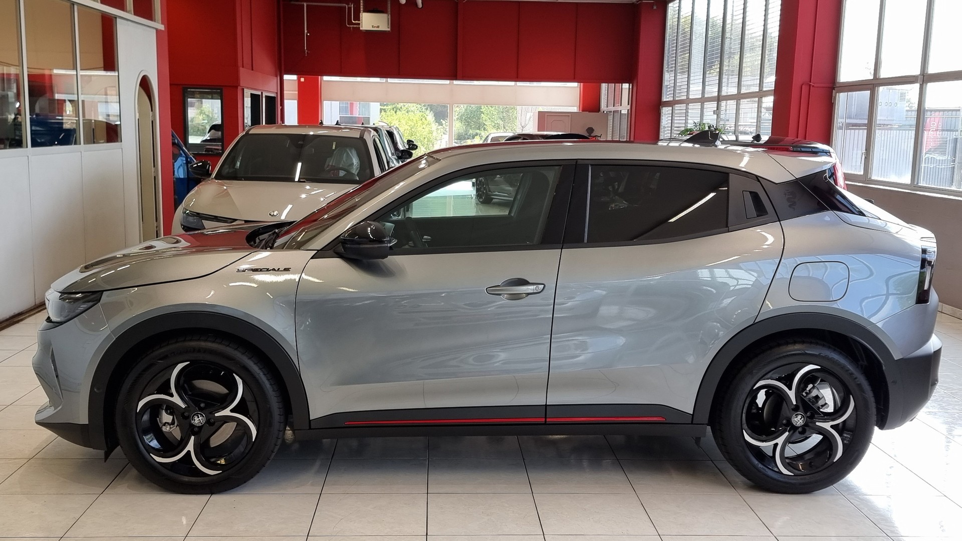 ALFA ROMEO Junior 1.2 Ibrida Speciale-image-2