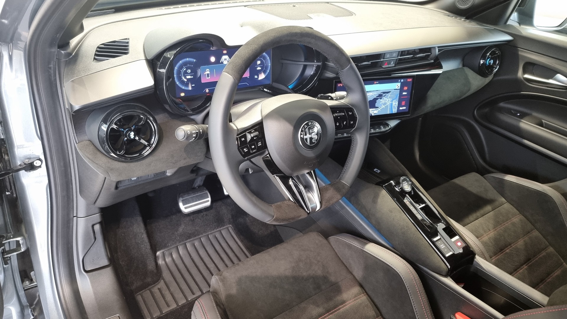 ALFA ROMEO Junior 1.2 Ibrida Speciale-image-21