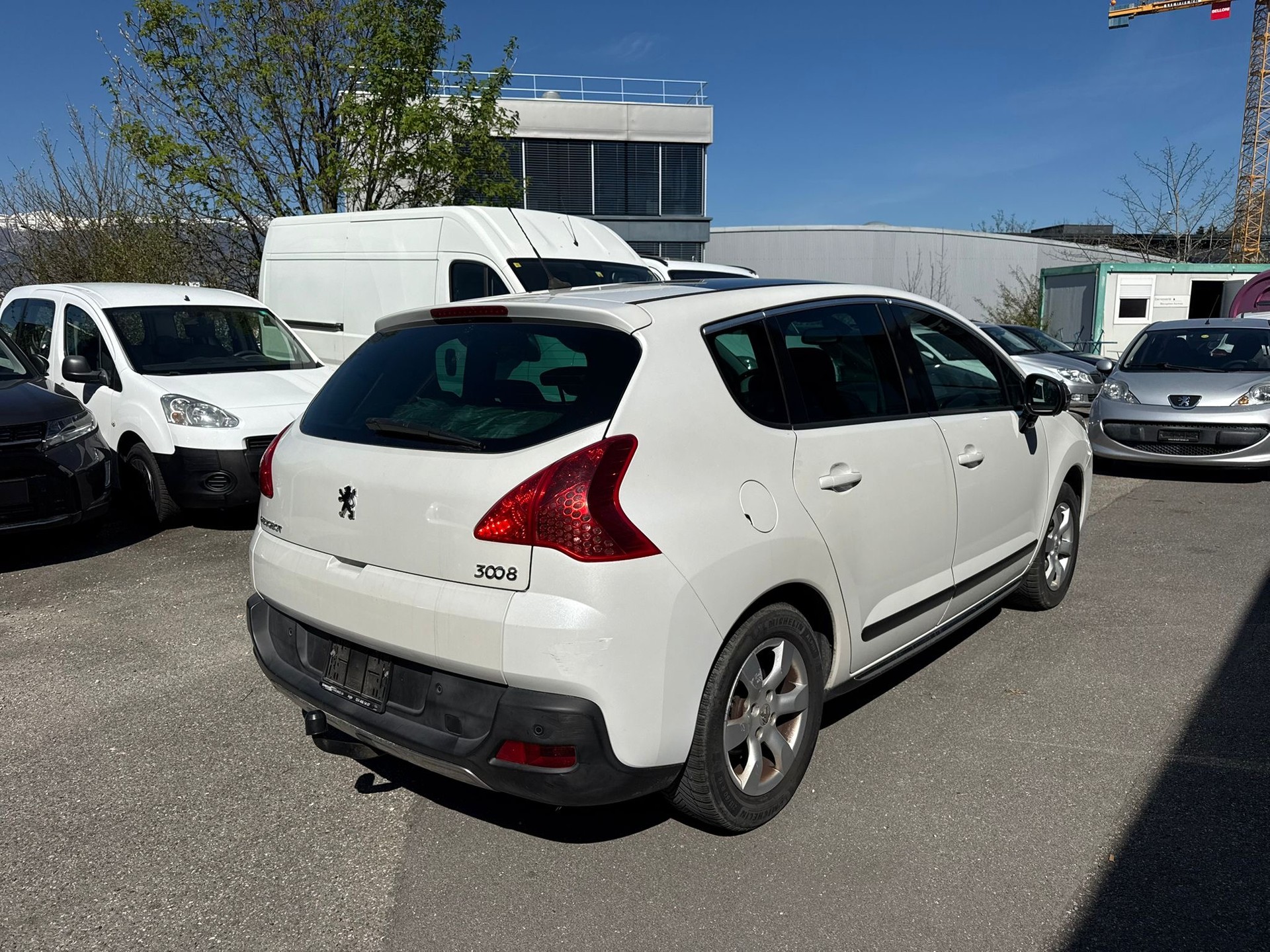 PEUGEOT 3008 1.6 16V T Platinum-image-10