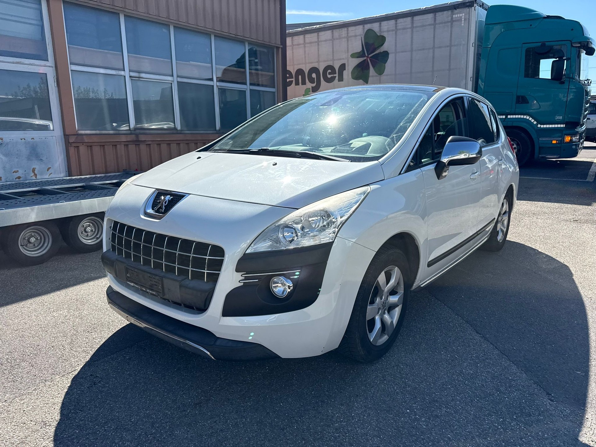 PEUGEOT 3008 1.6 16V T Platinum
