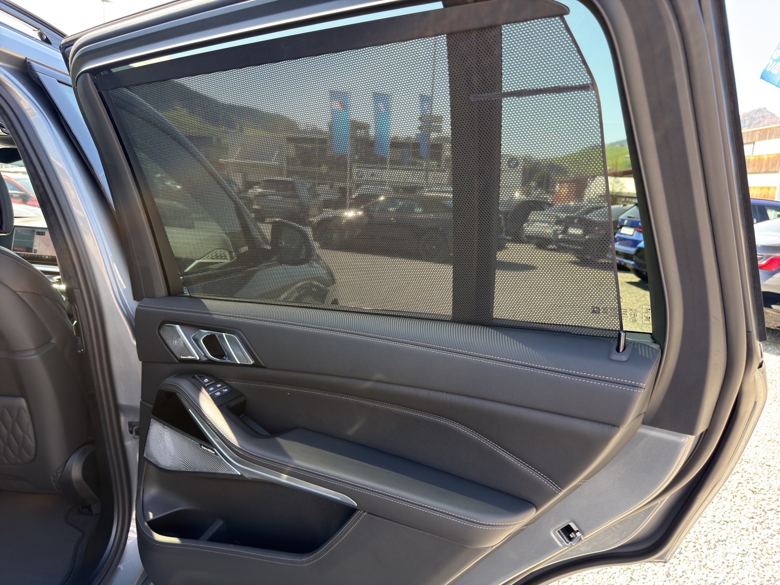 BMW X7 xDrive 48V 40d M Sport Pro-image-25