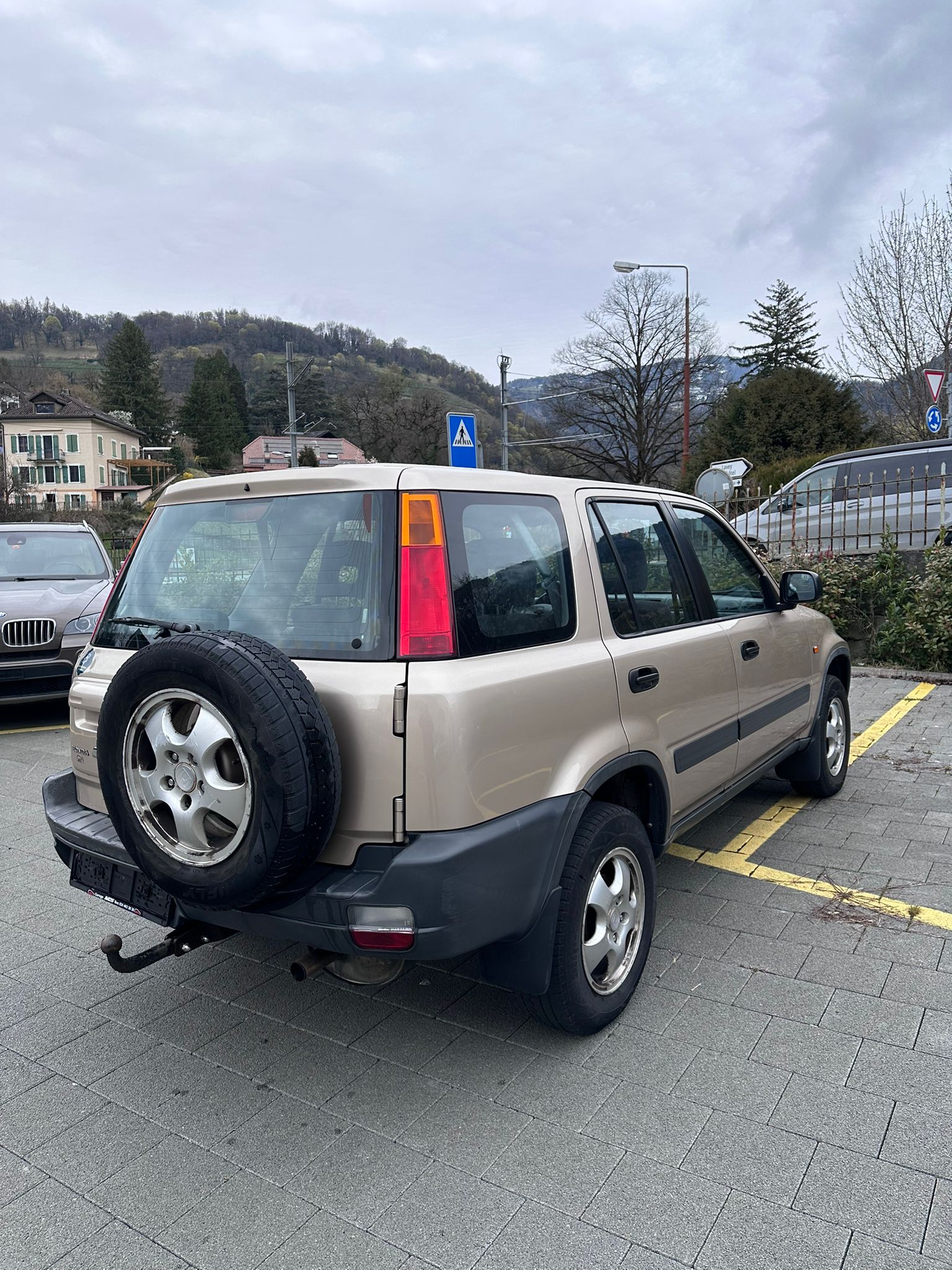 HONDA CR-V 2.0i 4WD LS-image-3