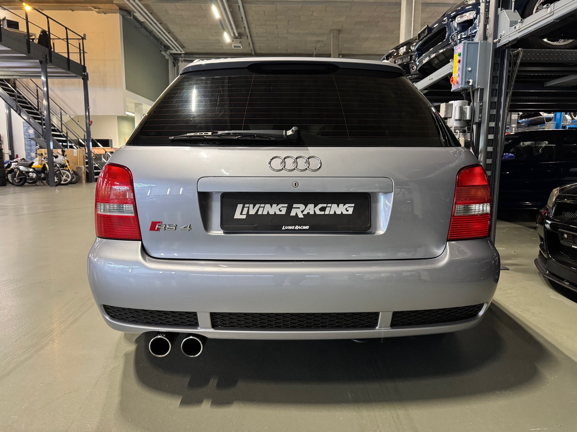 AUDI RS4 Avant quattro *OZ+H&R*-image-3