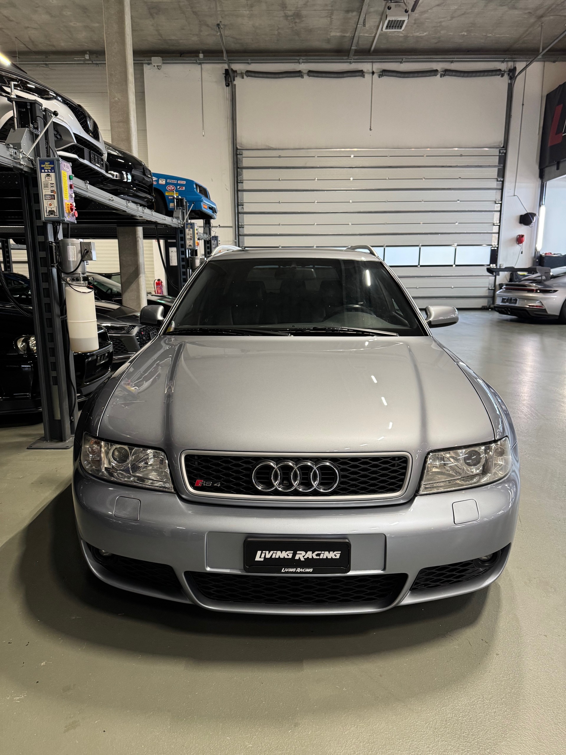 AUDI RS4 Avant quattro *OZ+H&R*-image-4