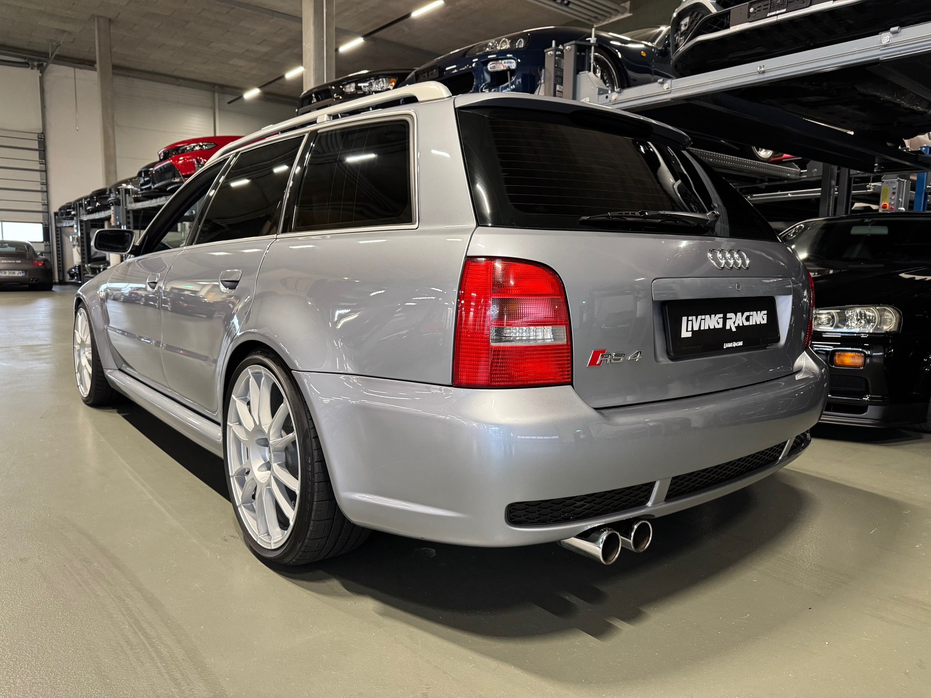 AUDI RS4 Avant quattro *OZ+H&R*-image-2