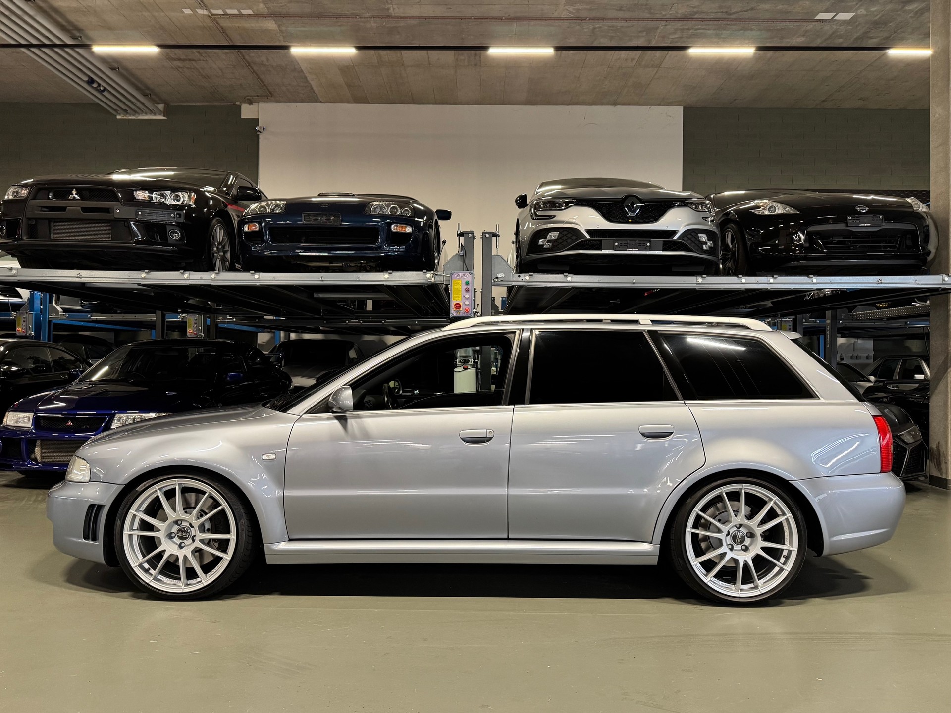 AUDI RS4 Avant quattro *OZ+H&R*-image-0