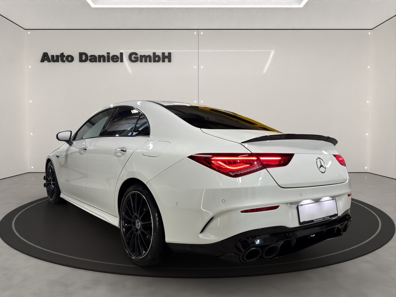 MERCEDES-BENZ CLA 200 d AMG Line 8G-DCT-image-7