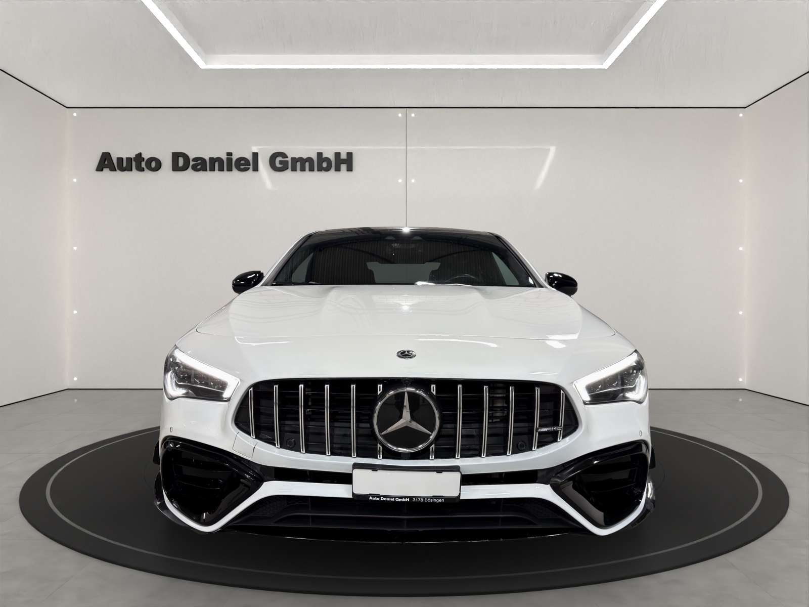MERCEDES-BENZ CLA 200 d AMG Line 8G-DCT-image-2