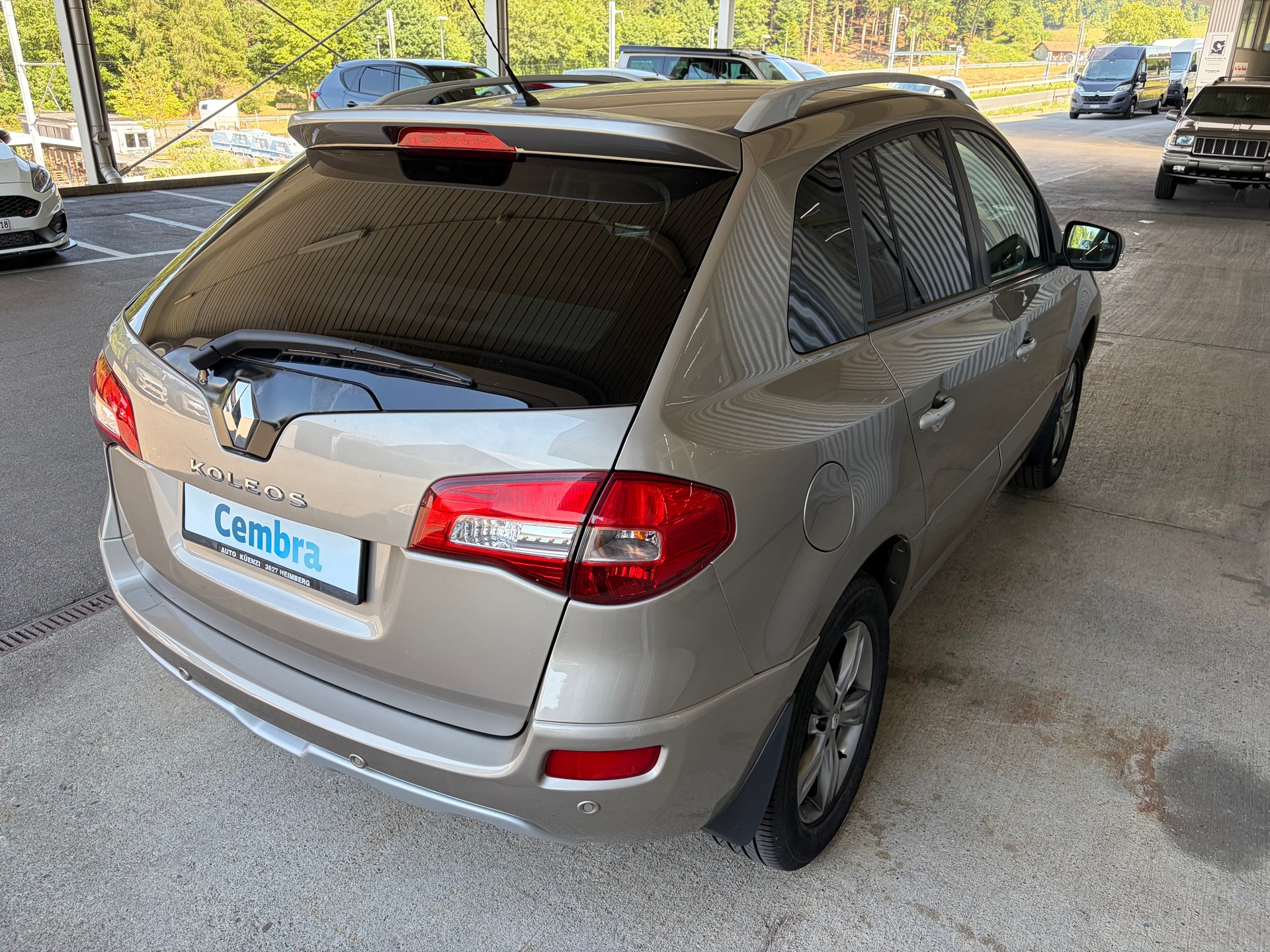 RENAULT Koleos 2.0 dCi Bose 4x4 Automatic-showroom-element-3