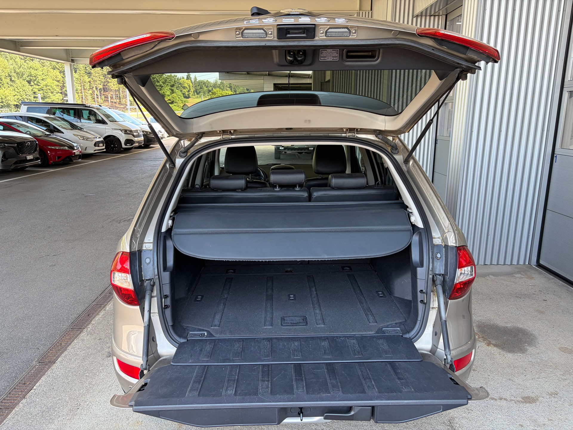 RENAULT Koleos 2.0 dCi Bose 4x4 Automatic-image-8