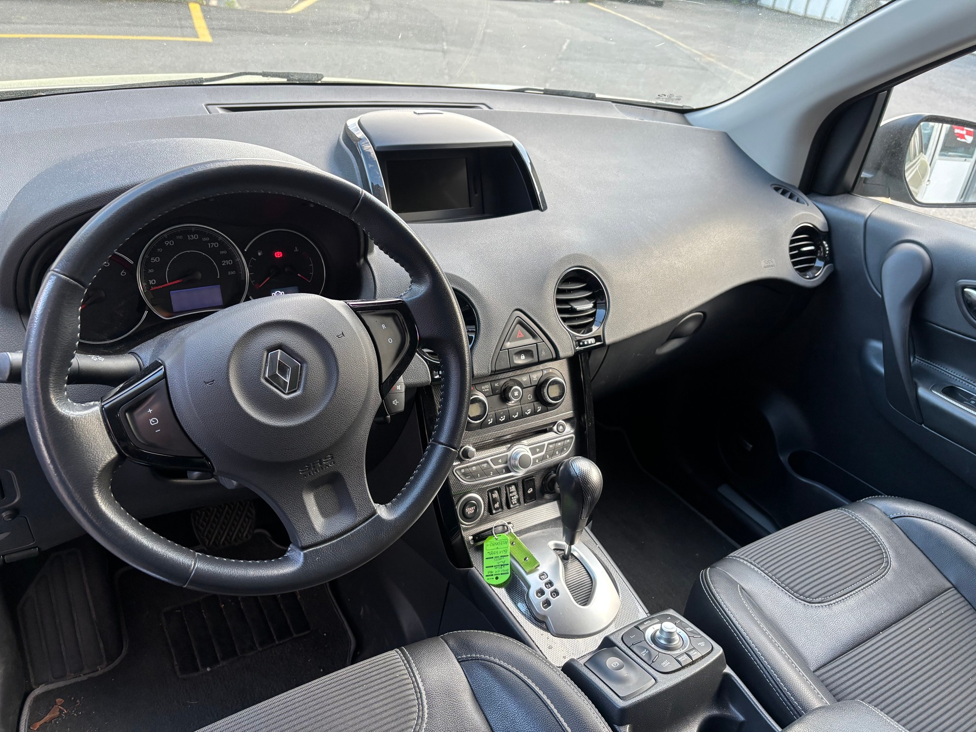 RENAULT Koleos 2.0 dCi Bose 4x4 Automatic-image-4