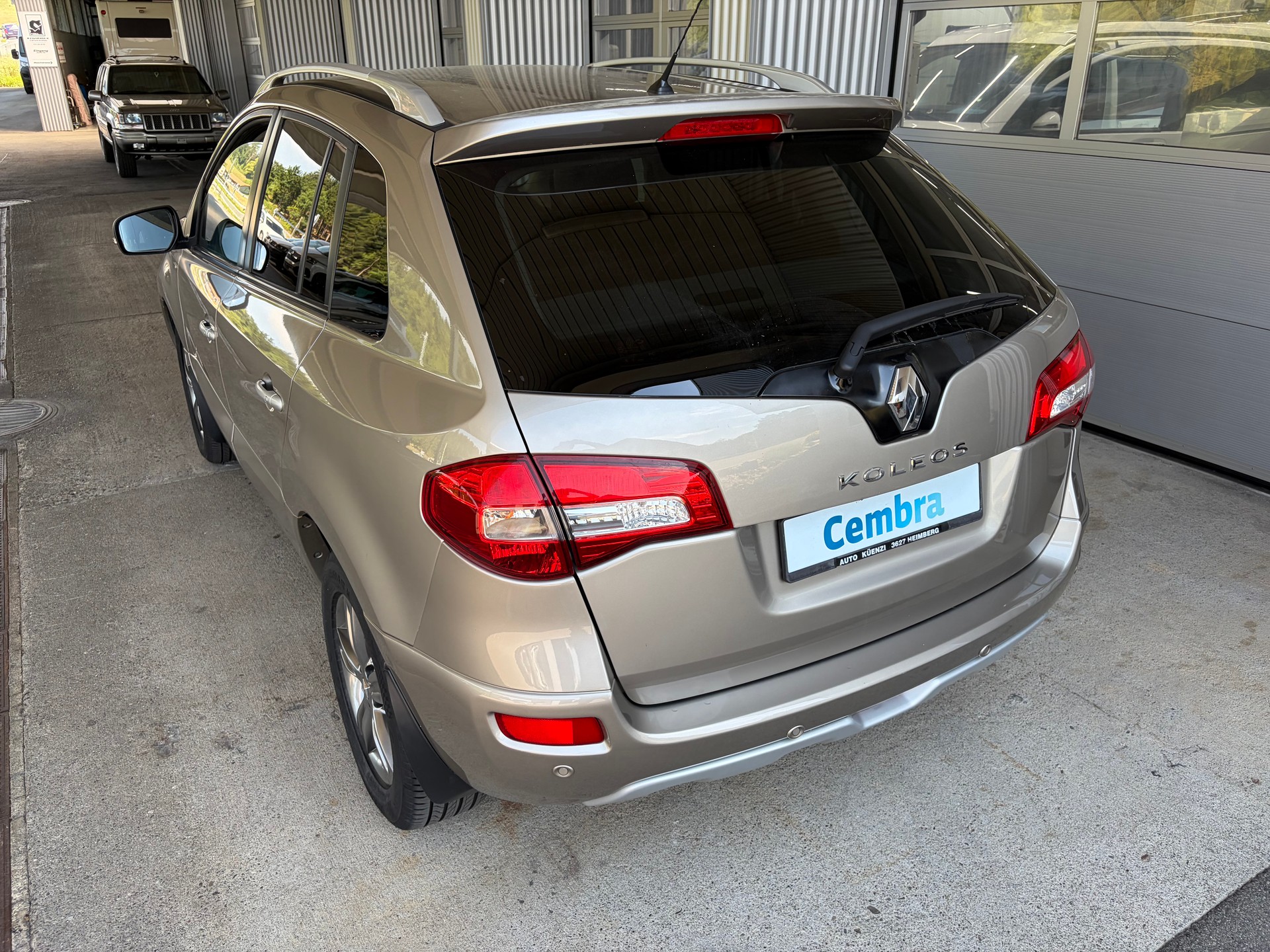 RENAULT Koleos 2.0 dCi Bose 4x4 Automatic-showroom-element-2