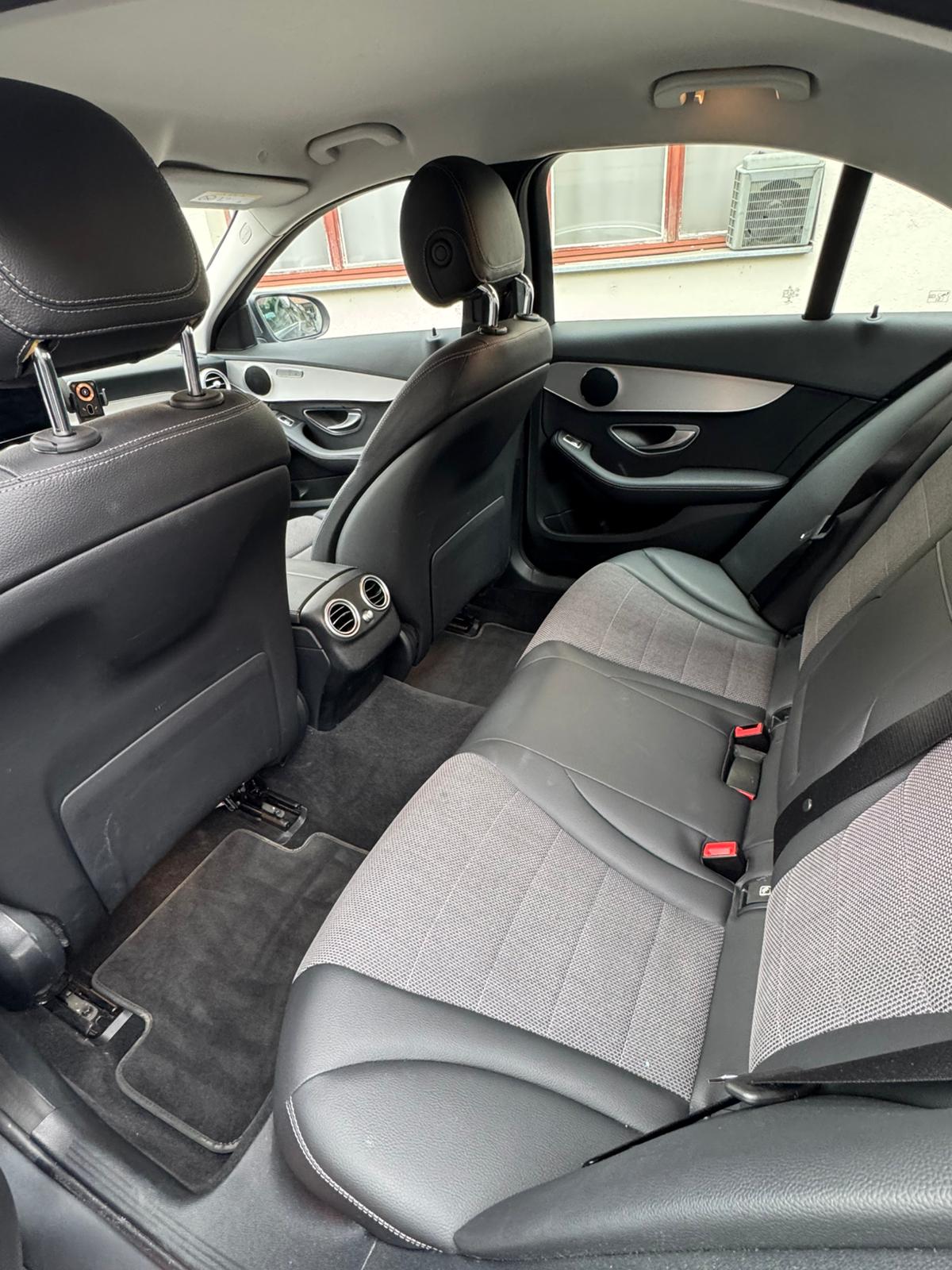 MERCEDES-BENZ Mercedes-Benz C 300 e 9G-Tronic Limousine-image-9